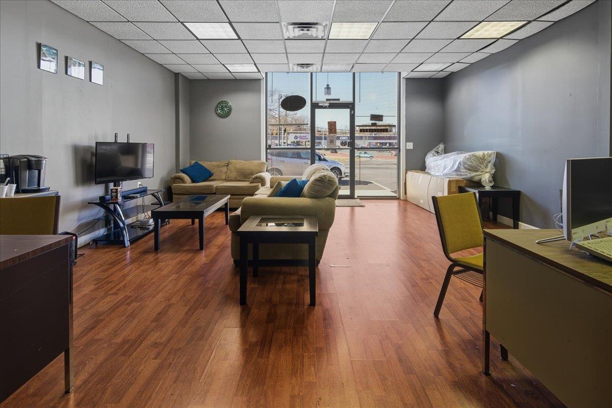 1215 GREENVILLE AVE, STAUNTON, Virginia 24401, ,Commercial,1215 GREENVILLE AVE,672714 MLS # 672714