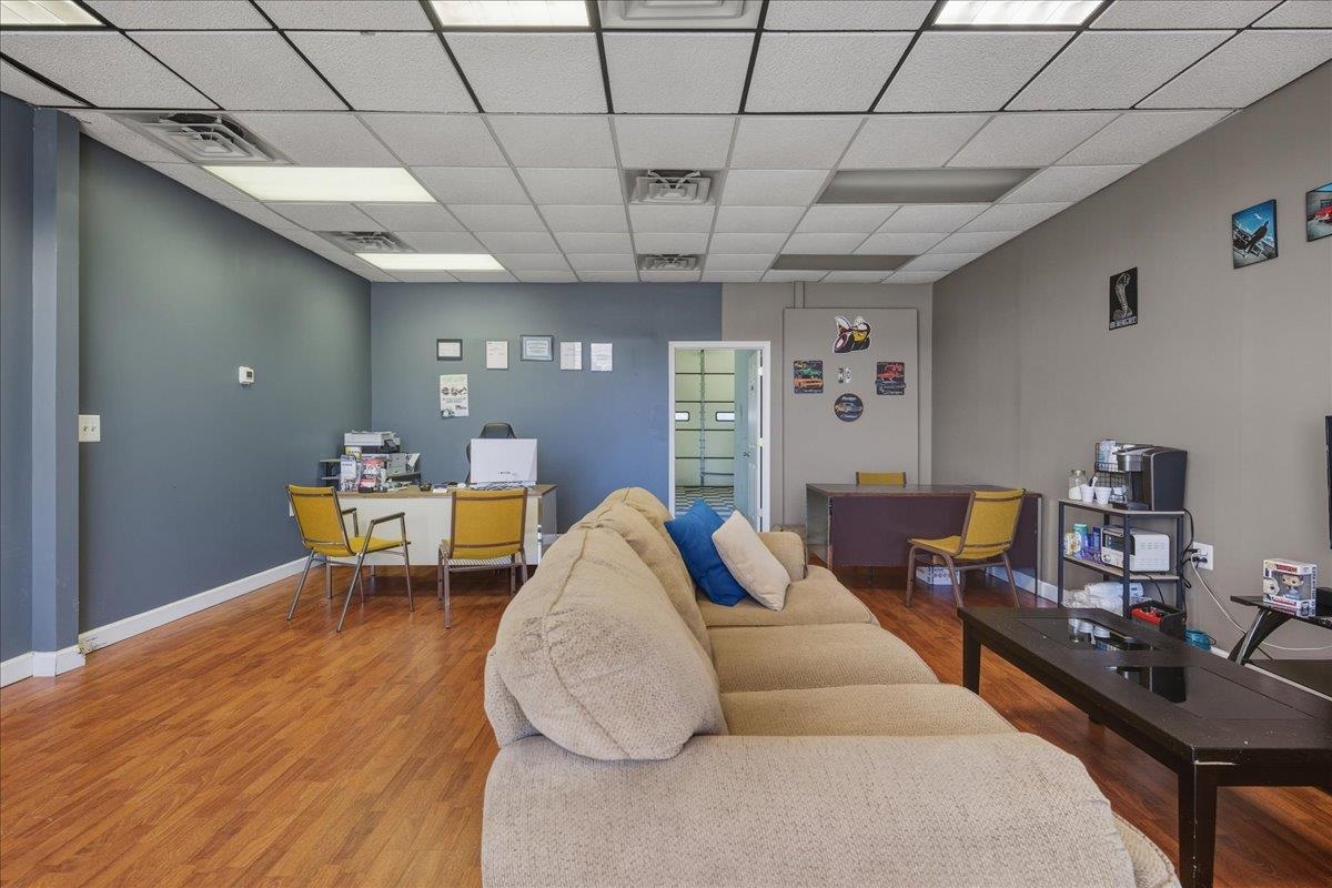 1215 GREENVILLE AVE, STAUNTON, Virginia 24401, ,Commercial,1215 GREENVILLE AVE,672714 MLS # 672714