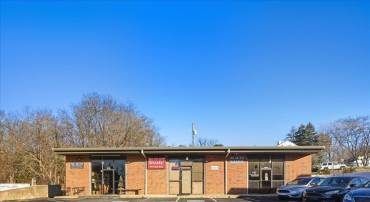 1215 GREENVILLE AVE, STAUNTON, Virginia 24401, ,Commercial,1215 GREENVILLE AVE,672714 MLS # 672714