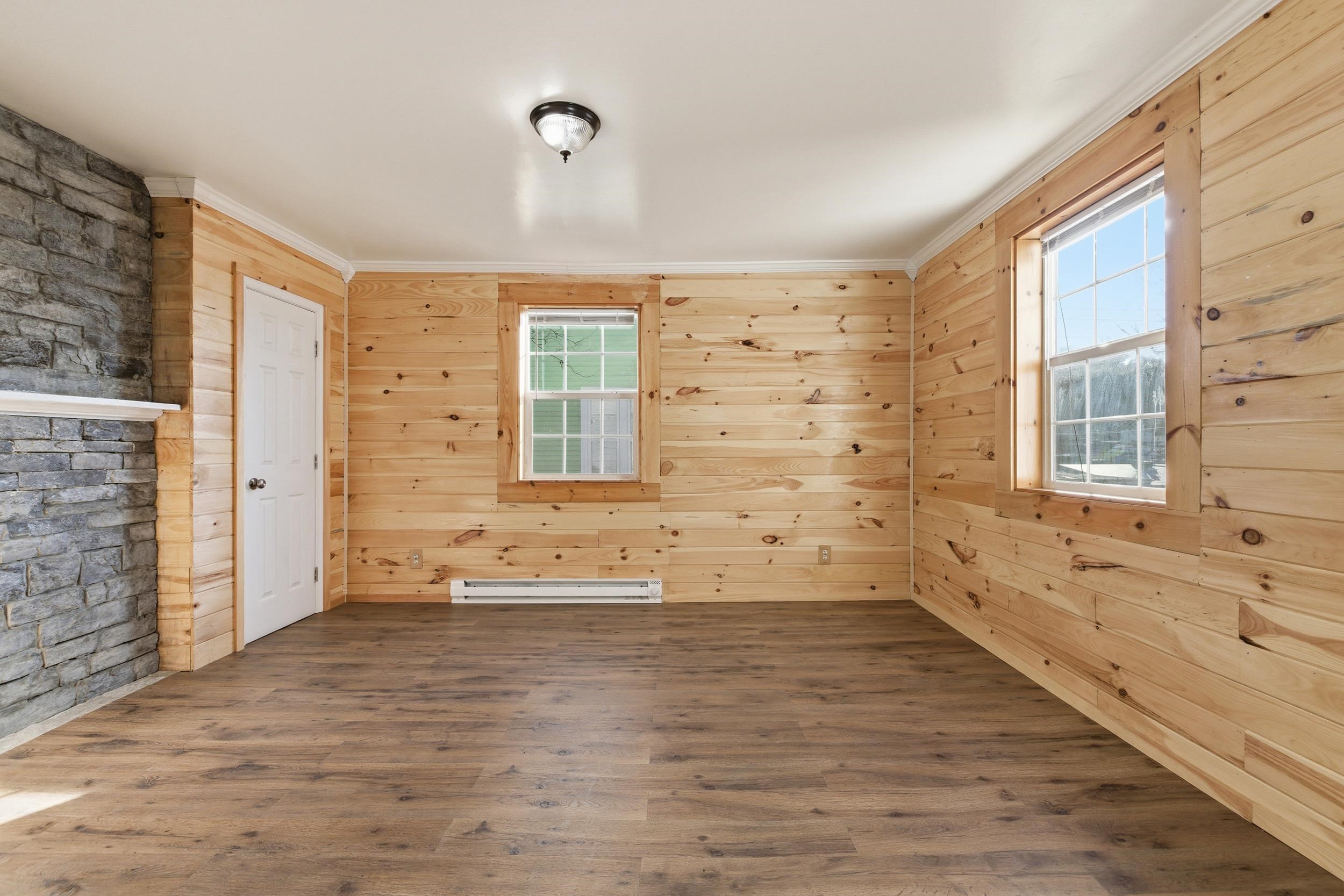 606 WINTHROP ST, STAUNTON, Virginia 24401, 3 Bedrooms Bedrooms, ,1 BathroomBathrooms,Residential,606 WINTHROP ST,672719 MLS # 672719