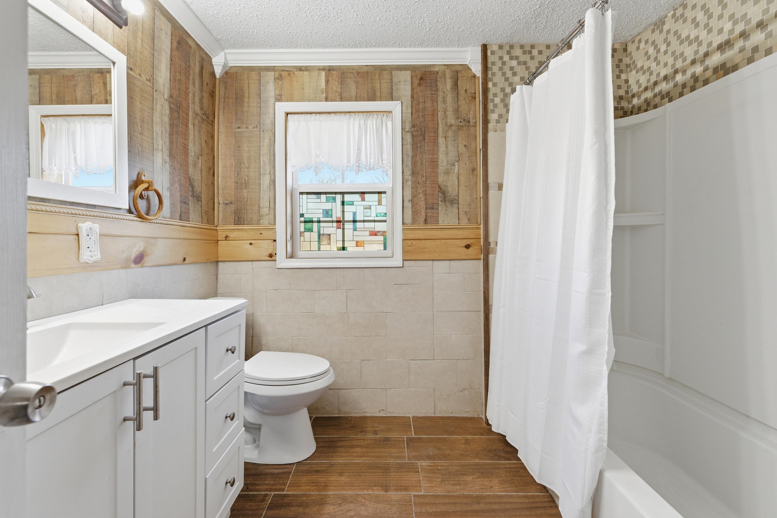 606 WINTHROP ST, STAUNTON, Virginia 24401, 3 Bedrooms Bedrooms, ,1 BathroomBathrooms,Residential,606 WINTHROP ST,672719 MLS # 672719