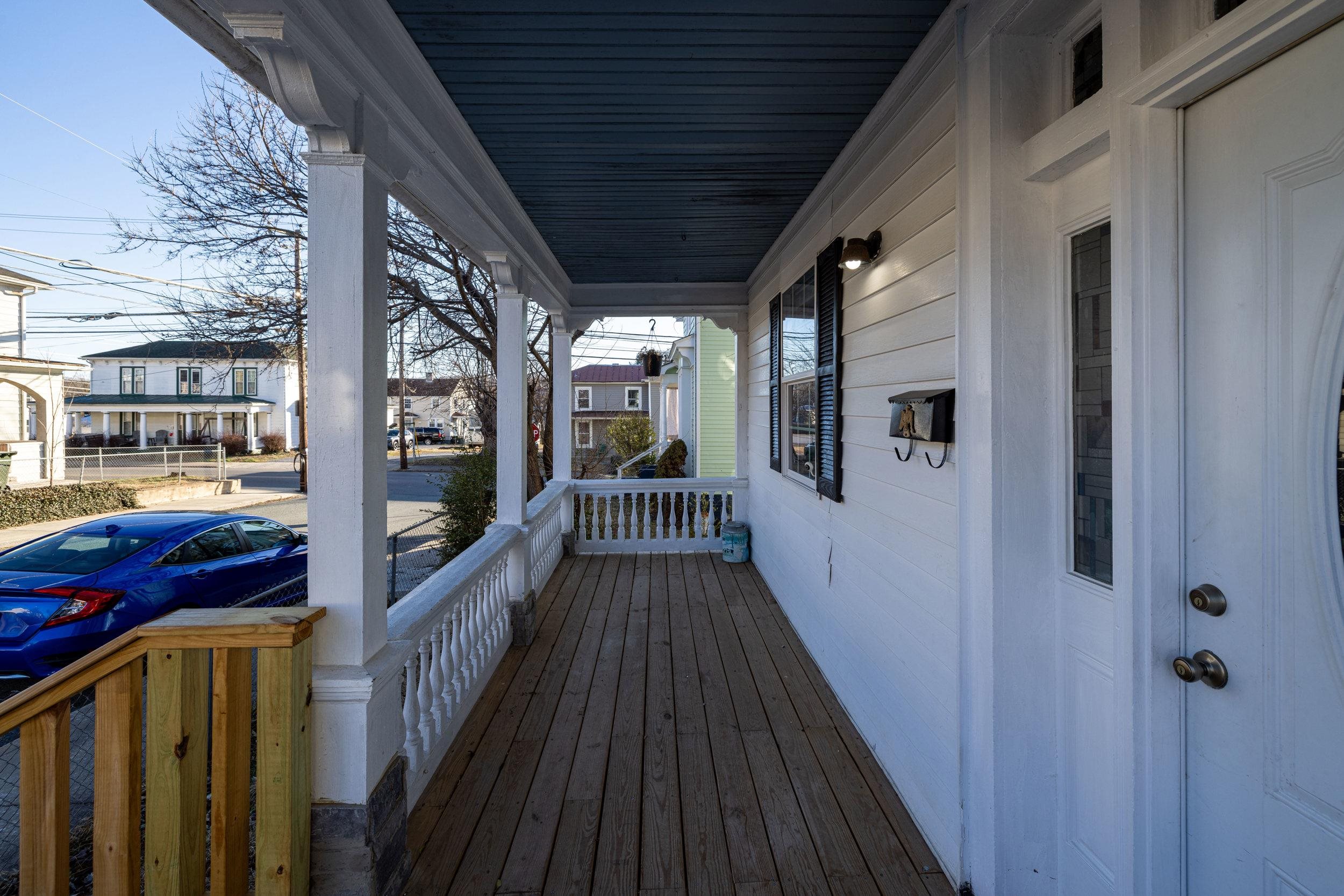 606 WINTHROP ST, STAUNTON, Virginia 24401, 3 Bedrooms Bedrooms, ,1 BathroomBathrooms,Residential,606 WINTHROP ST,672719 MLS # 672719