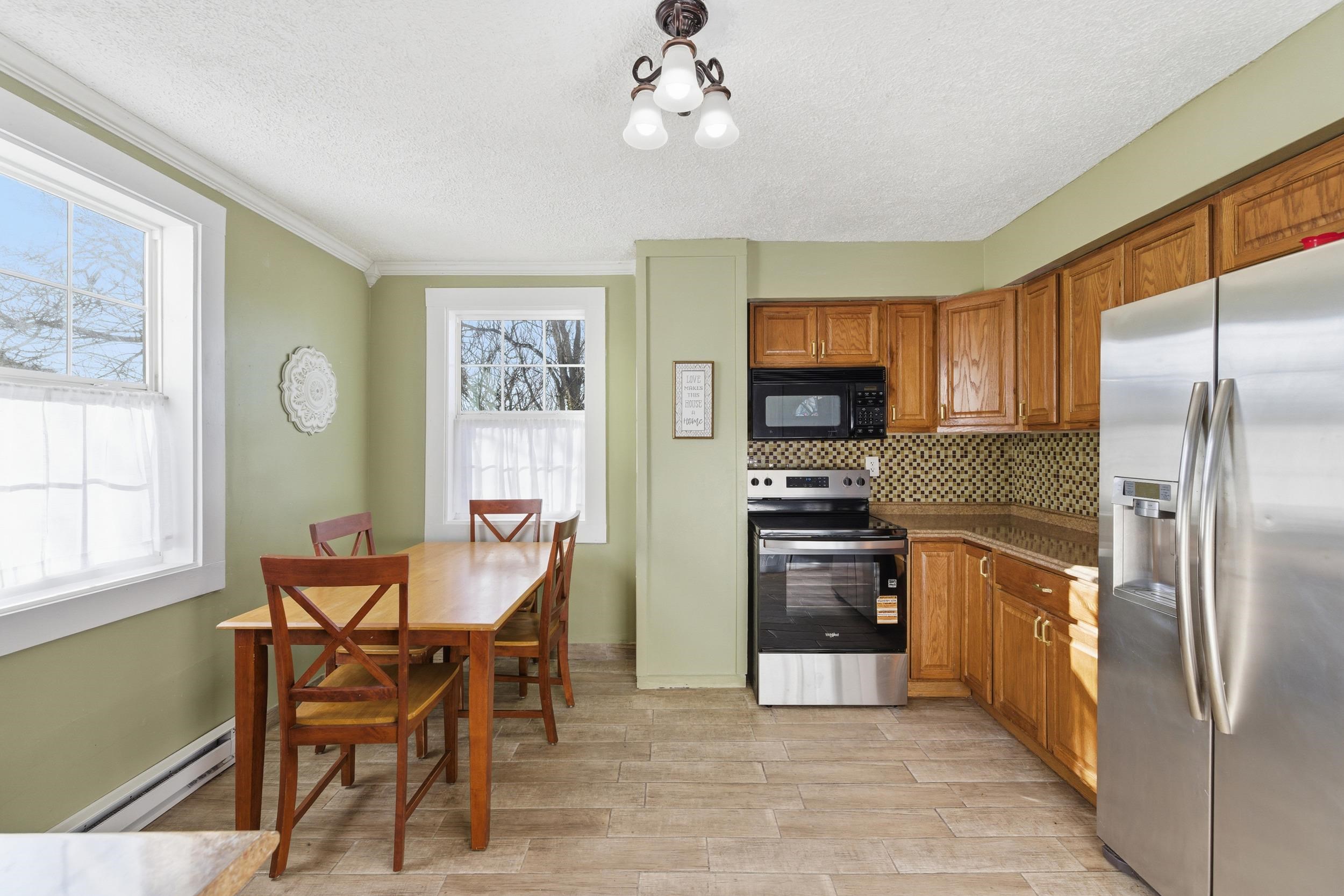 606 WINTHROP ST, STAUNTON, Virginia 24401, 3 Bedrooms Bedrooms, ,1 BathroomBathrooms,Residential,606 WINTHROP ST,672719 MLS # 672719