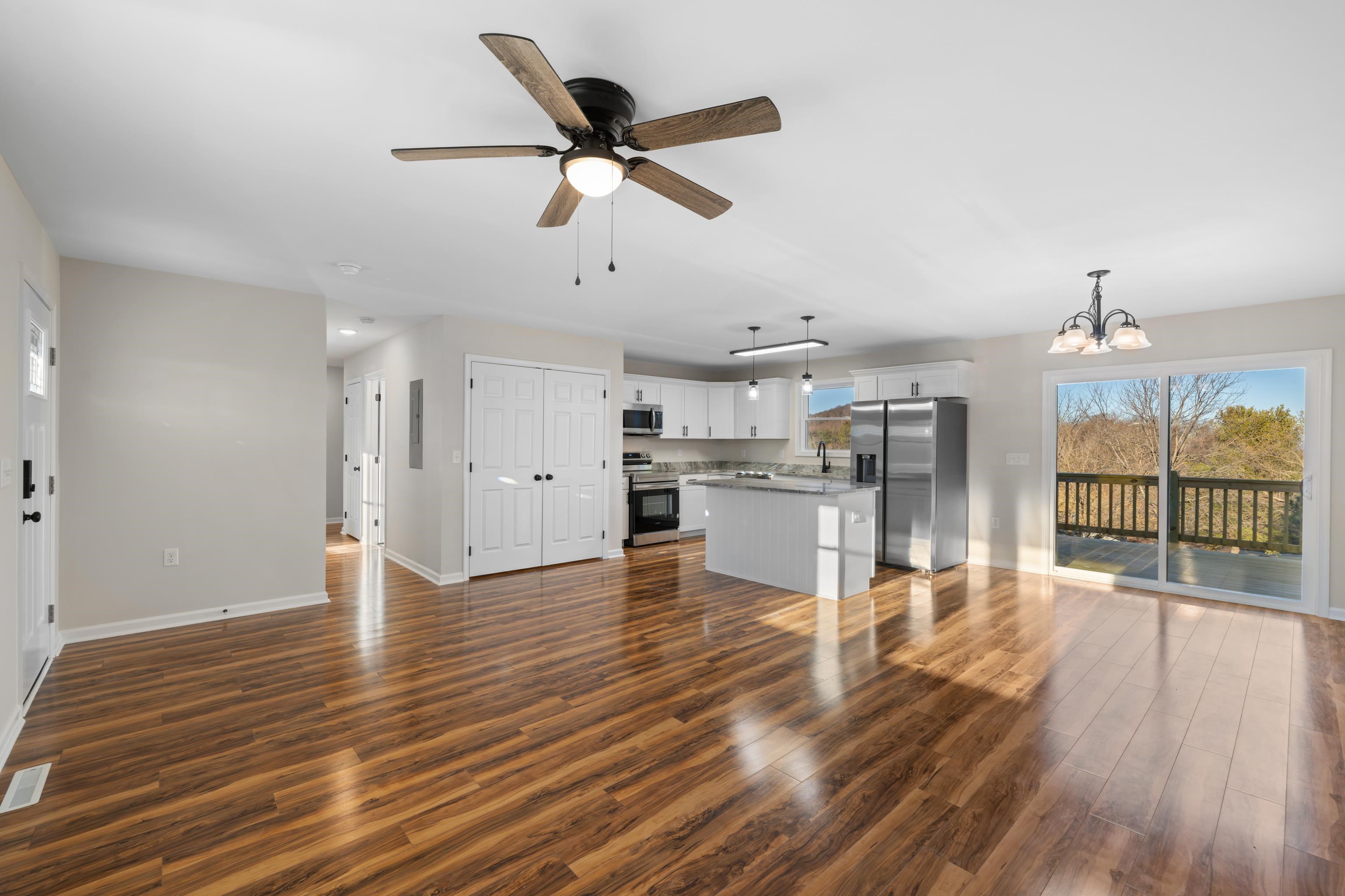 14 GRAND VIEW, STAUNTON, Virginia 24401, 3 Bedrooms Bedrooms, ,2 BathroomsBathrooms,Residential,14 GRAND VIEW,672722 MLS # 672722