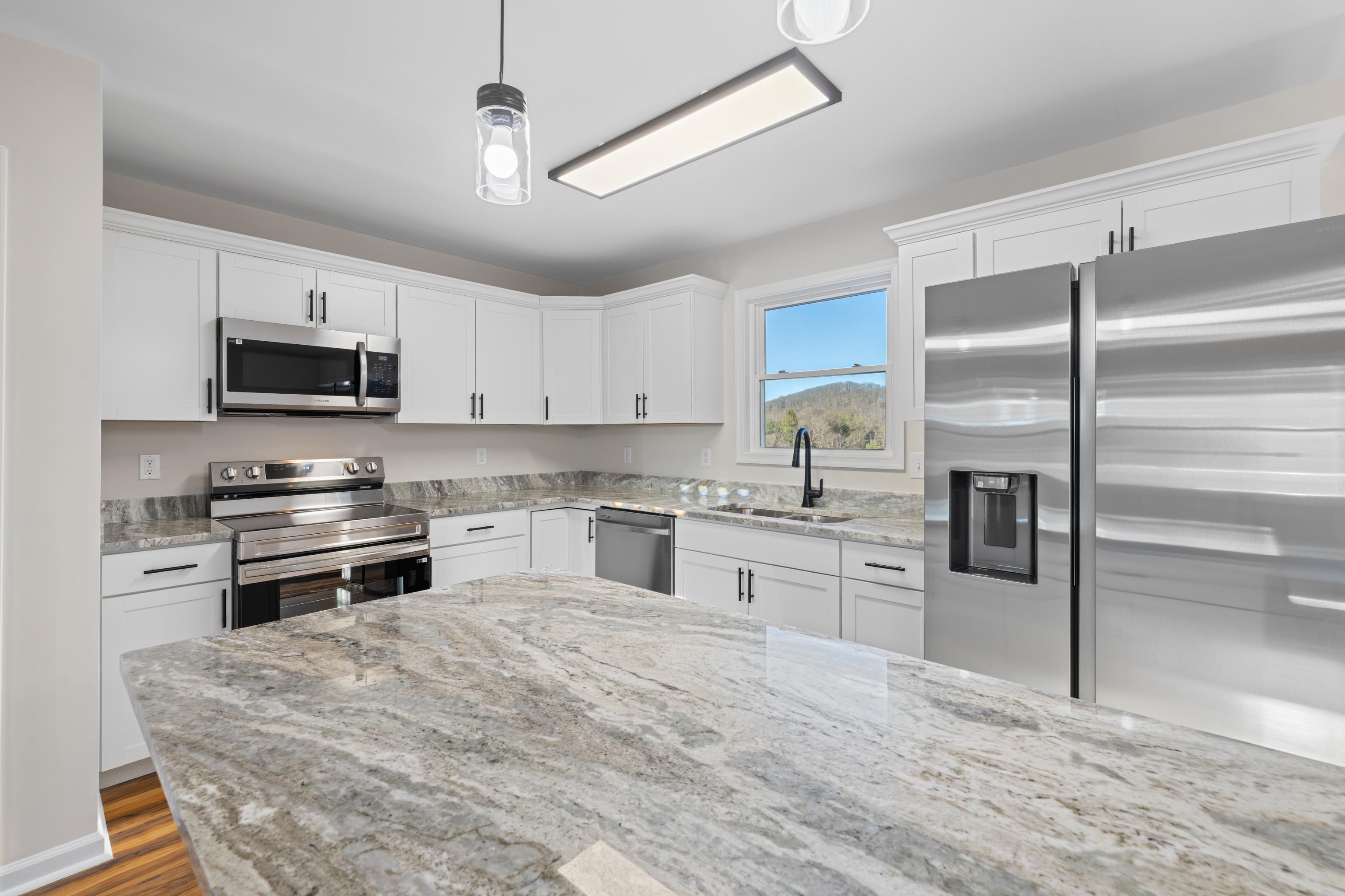 14 GRAND VIEW, STAUNTON, Virginia 24401, 3 Bedrooms Bedrooms, ,2 BathroomsBathrooms,Residential,14 GRAND VIEW,672722 MLS # 672722