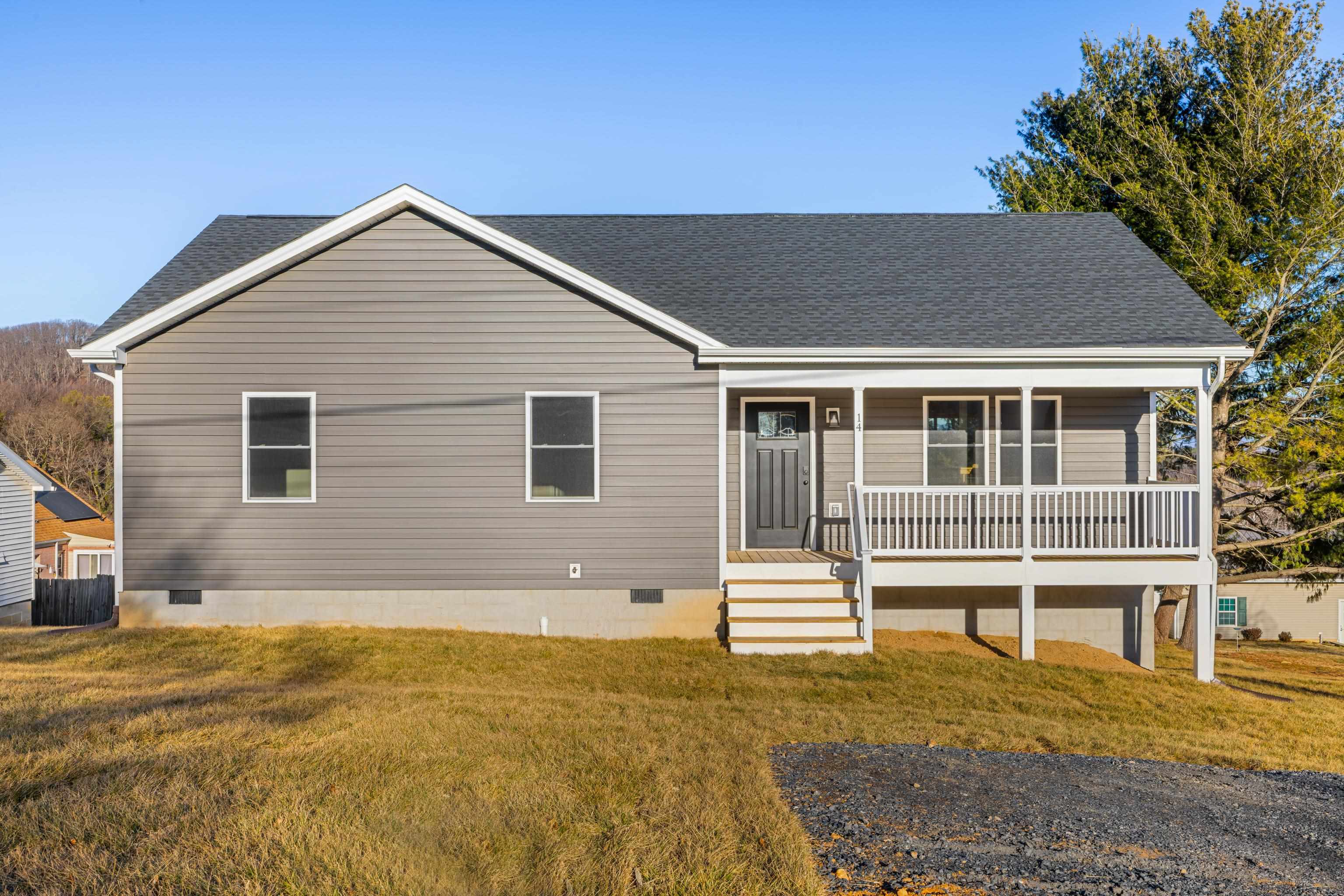 14 GRAND VIEW, STAUNTON, Virginia 24401, 3 Bedrooms Bedrooms, ,2 BathroomsBathrooms,Residential,14 GRAND VIEW,672722 MLS # 672722