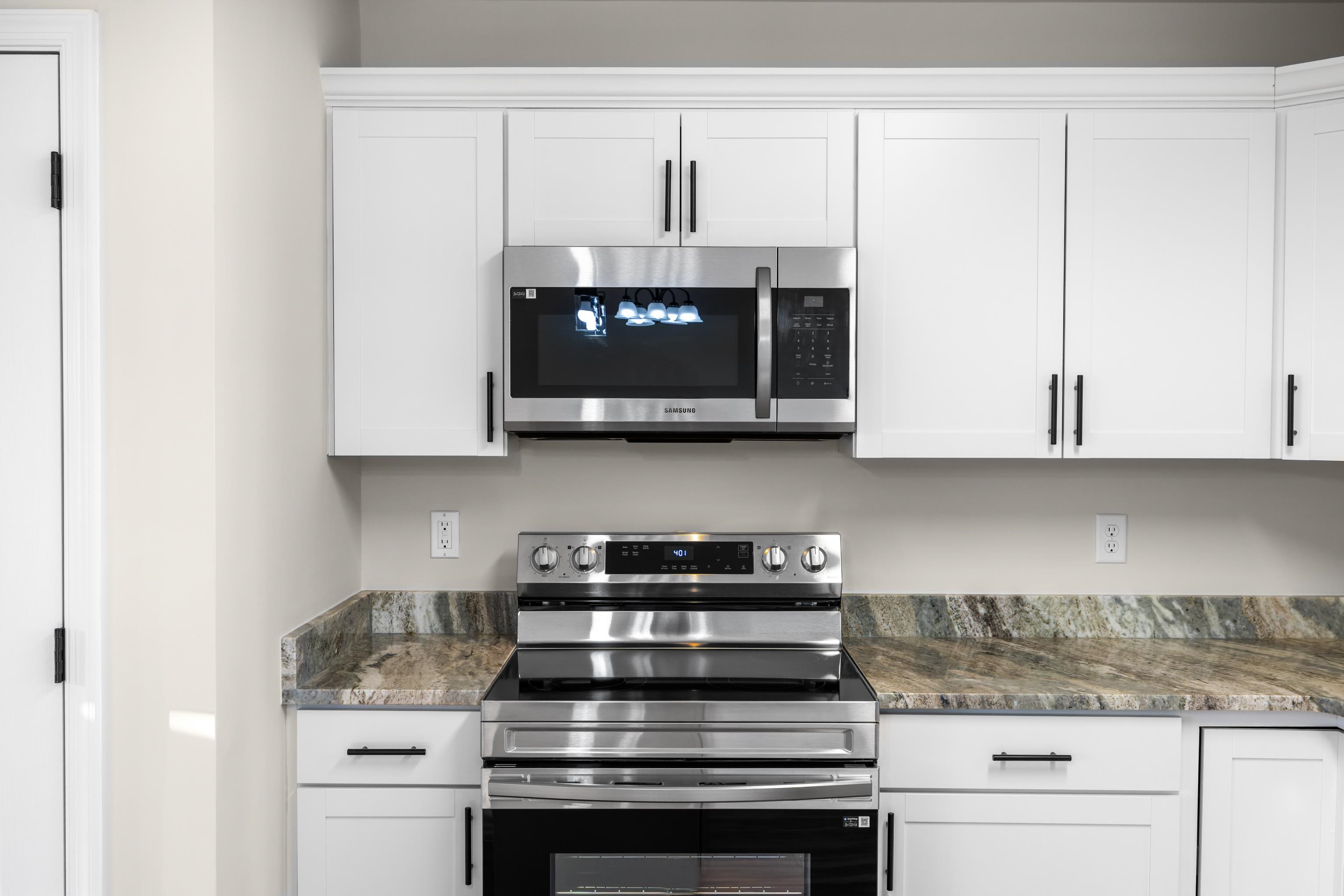 14 GRAND VIEW, STAUNTON, Virginia 24401, 3 Bedrooms Bedrooms, ,2 BathroomsBathrooms,Residential,14 GRAND VIEW,672722 MLS # 672722