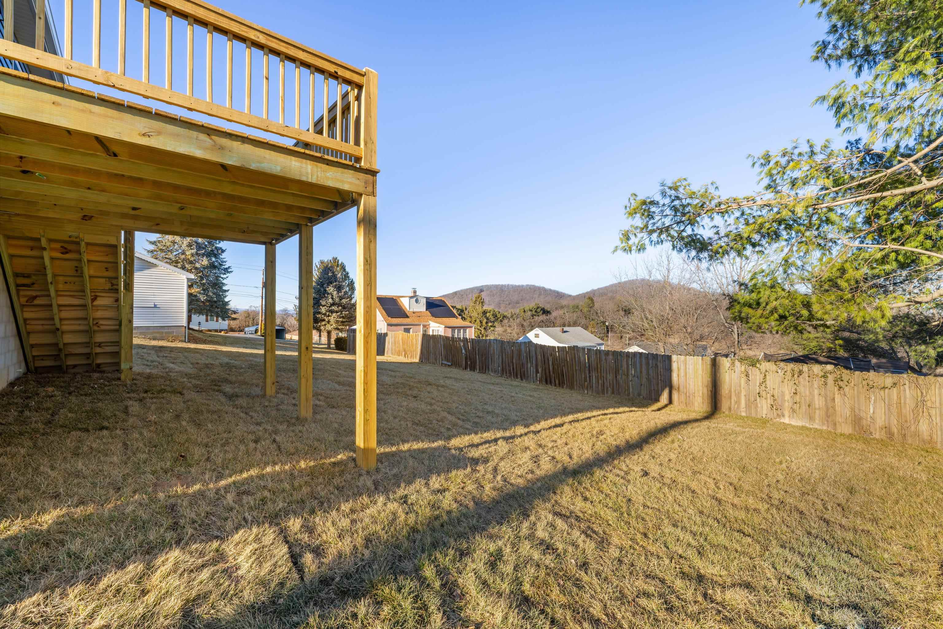 14 GRAND VIEW, STAUNTON, Virginia 24401, 3 Bedrooms Bedrooms, ,2 BathroomsBathrooms,Residential,14 GRAND VIEW,672722 MLS # 672722