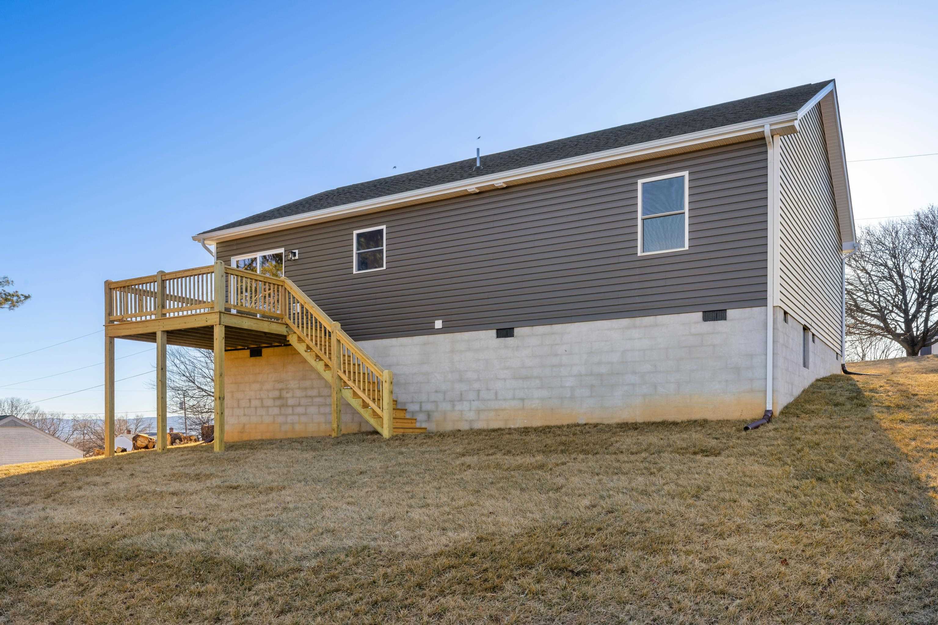 14 GRAND VIEW, STAUNTON, Virginia 24401, 3 Bedrooms Bedrooms, ,2 BathroomsBathrooms,Residential,14 GRAND VIEW,672722 MLS # 672722