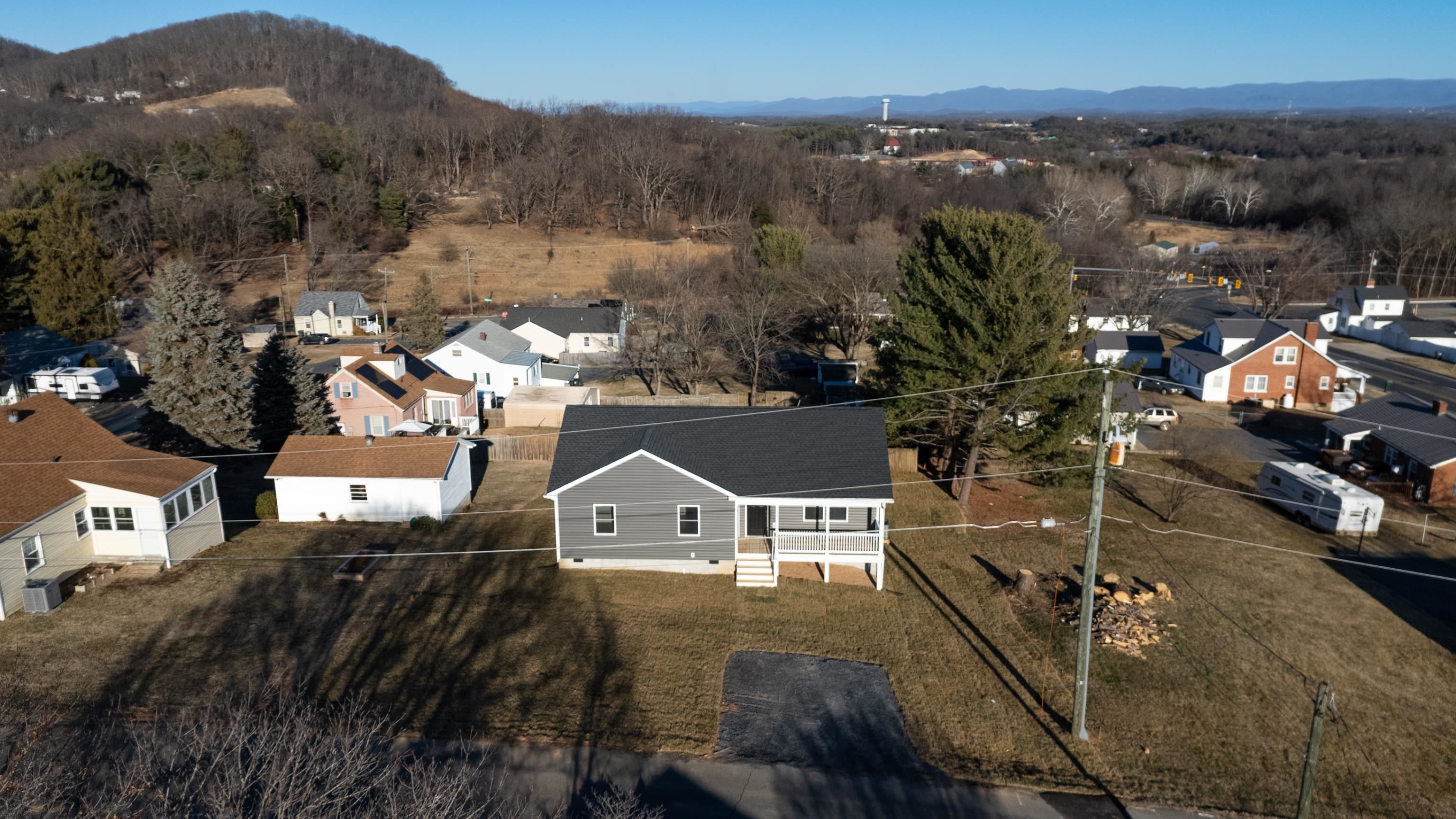 14 GRAND VIEW, STAUNTON, Virginia 24401, 3 Bedrooms Bedrooms, ,2 BathroomsBathrooms,Residential,14 GRAND VIEW,672722 MLS # 672722