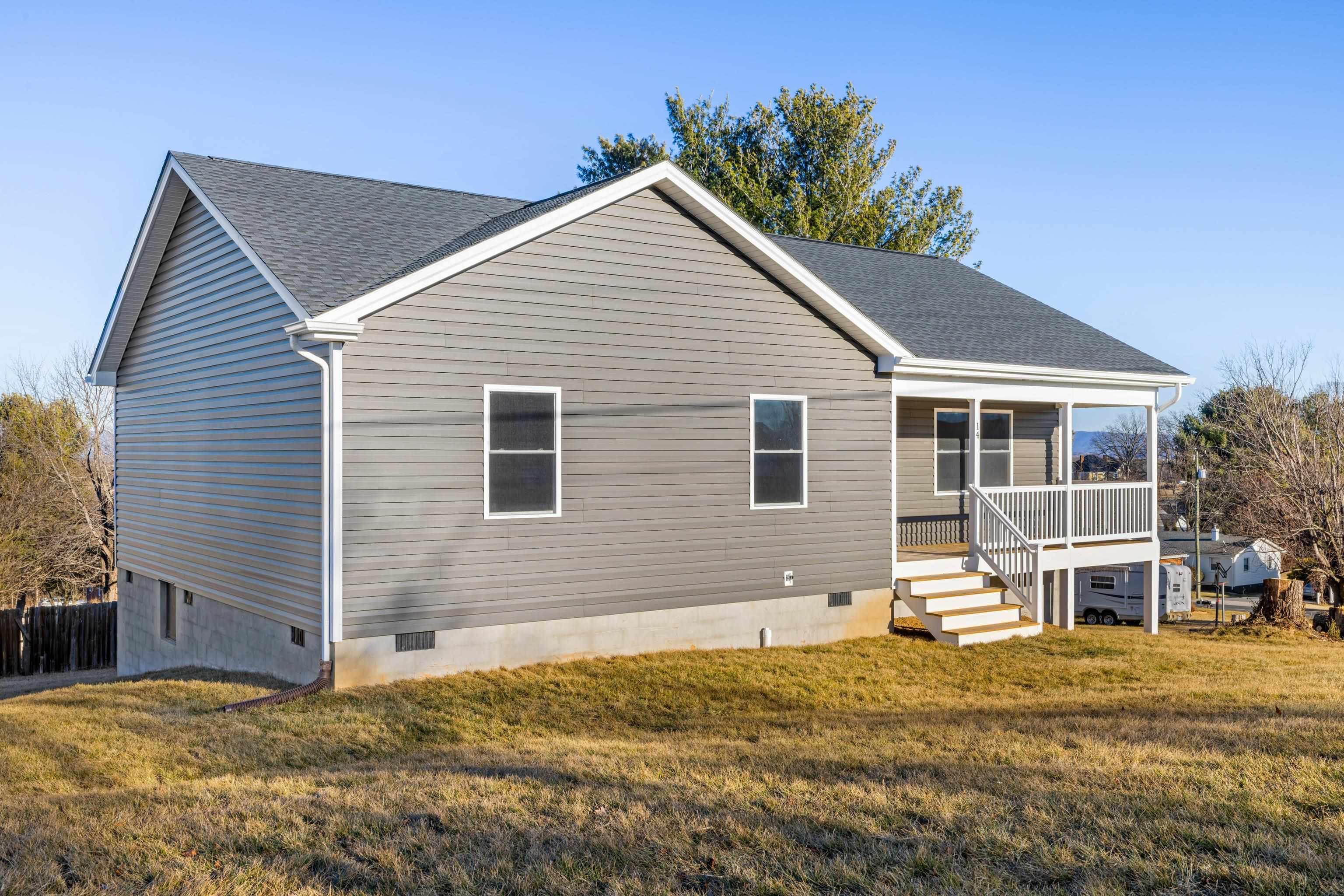 14 GRAND VIEW, STAUNTON, Virginia 24401, 3 Bedrooms Bedrooms, ,2 BathroomsBathrooms,Residential,14 GRAND VIEW,672722 MLS # 672722