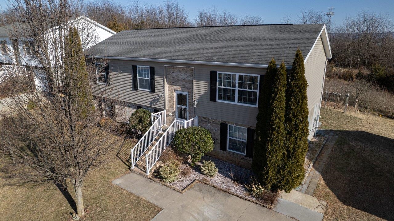 130 CLARA CT, HARRISONBURG, Virginia 22802, 5 Bedrooms Bedrooms, ,3 BathroomsBathrooms,Residential,130 CLARA CT,672723 MLS # 672723 130 CLARA CT, HARRISONBURG, Virginia 22802, 5 Bedrooms Bedrooms, ,3 BathroomsBathrooms,Residential,130 CLARA CT,672723 MLS # 672723