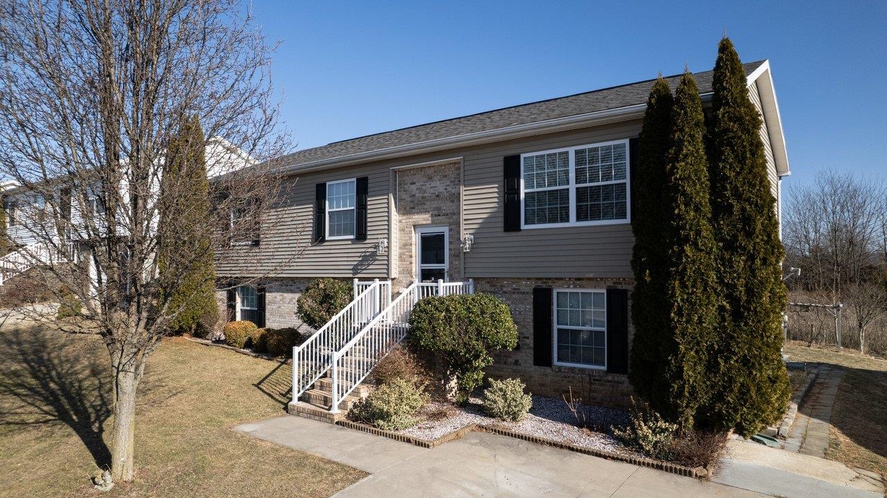 130 CLARA CT, HARRISONBURG, Virginia 22802, 5 Bedrooms Bedrooms, ,3 BathroomsBathrooms,Residential,130 CLARA CT,672723 MLS # 672723 130 CLARA CT, HARRISONBURG, Virginia 22802, 5 Bedrooms Bedrooms, ,3 BathroomsBathrooms,Residential,130 CLARA CT,672723 MLS # 672723