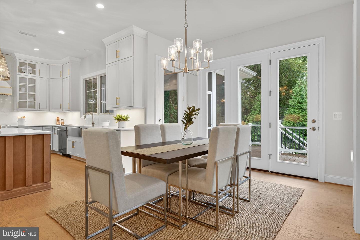 309 PARK ST NE, VIENNA, Virginia 22180, 6 Bedrooms Bedrooms, ,6 BathroomsBathrooms,Residential,For sale,309 PARK ST NE,VAFX2234706 MLS # VAFX2234706