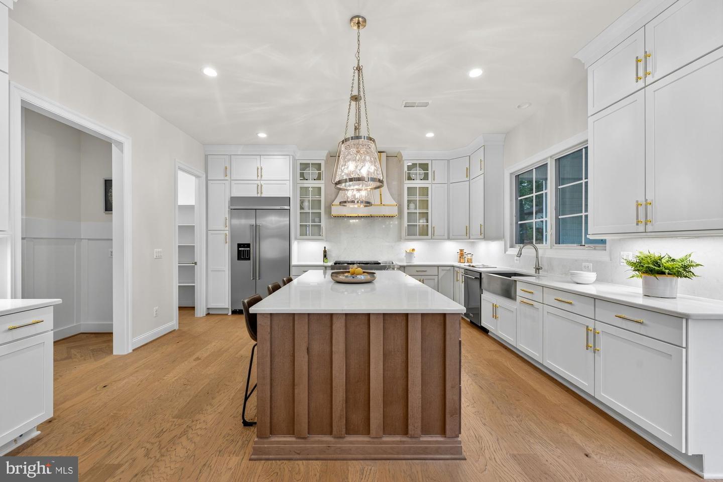 309 PARK ST NE, VIENNA, Virginia 22180, 6 Bedrooms Bedrooms, ,6 BathroomsBathrooms,Residential,For sale,309 PARK ST NE,VAFX2234706 MLS # VAFX2234706