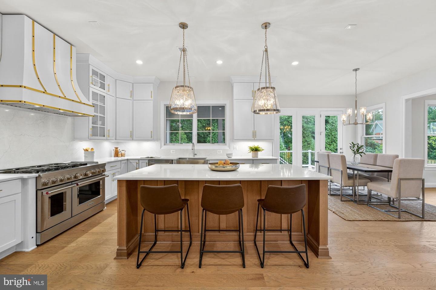 309 PARK ST NE, VIENNA, Virginia 22180, 6 Bedrooms Bedrooms, ,6 BathroomsBathrooms,Residential,For sale,309 PARK ST NE,VAFX2234706 MLS # VAFX2234706