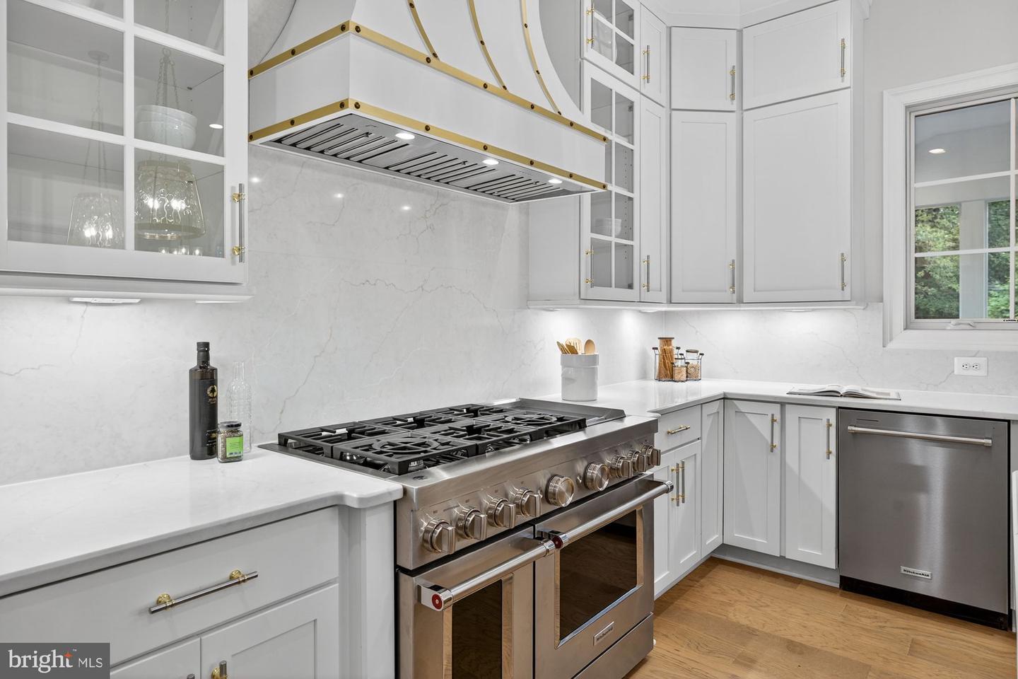 309 PARK ST NE, VIENNA, Virginia 22180, 6 Bedrooms Bedrooms, ,6 BathroomsBathrooms,Residential,For sale,309 PARK ST NE,VAFX2234706 MLS # VAFX2234706