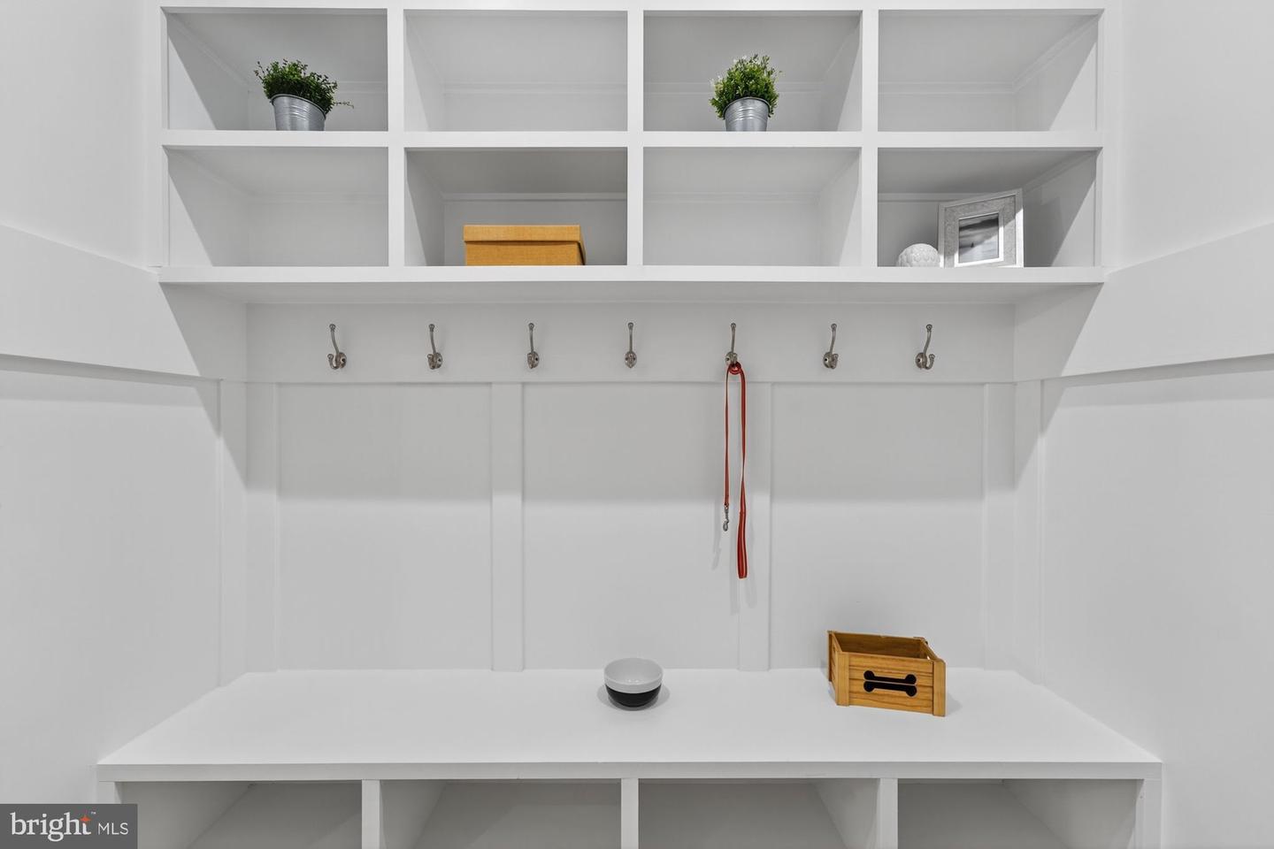 309 PARK ST NE, VIENNA, Virginia 22180, 6 Bedrooms Bedrooms, ,6 BathroomsBathrooms,Residential,For sale,309 PARK ST NE,VAFX2234706 MLS # VAFX2234706