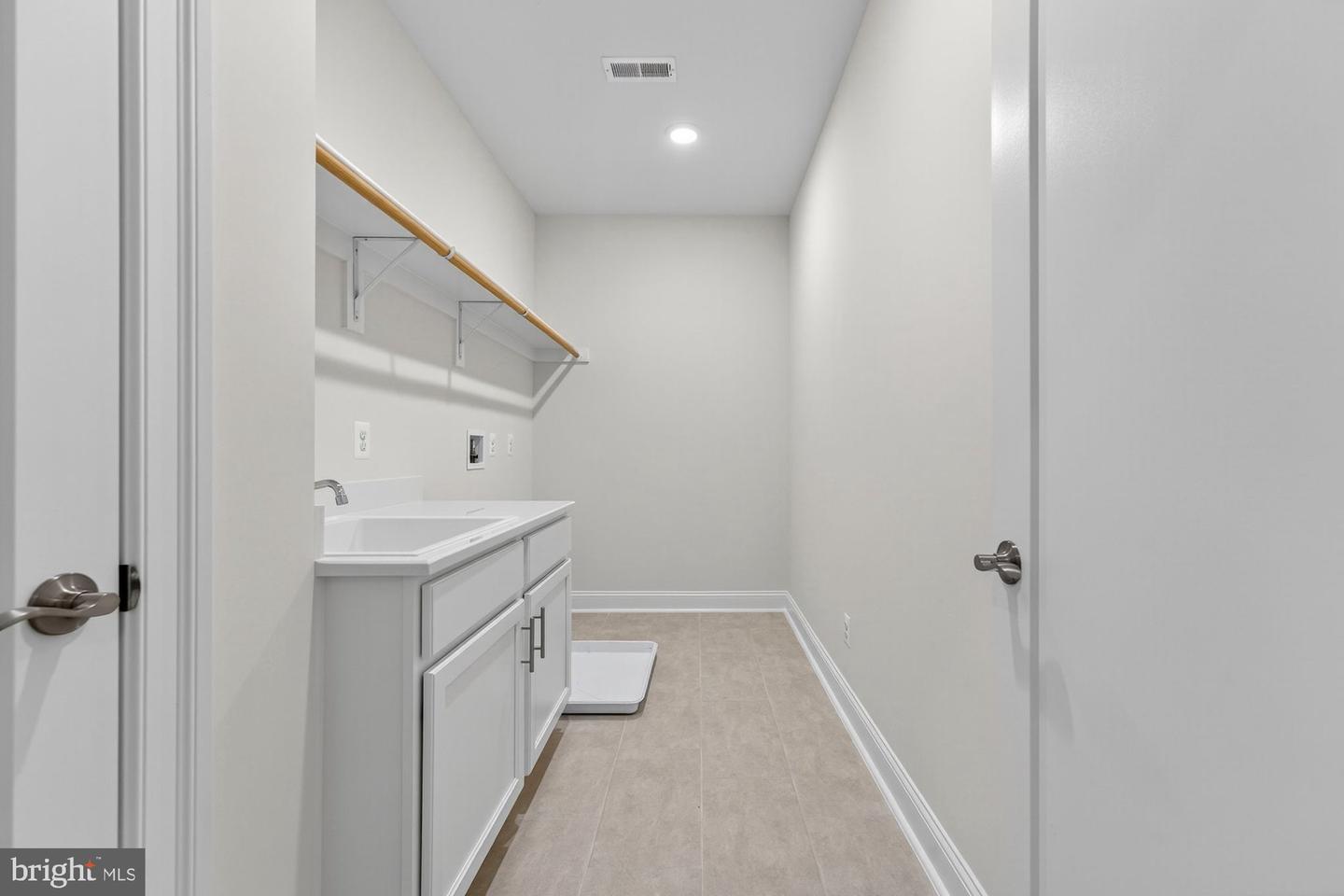 309 PARK ST NE, VIENNA, Virginia 22180, 6 Bedrooms Bedrooms, ,6 BathroomsBathrooms,Residential,For sale,309 PARK ST NE,VAFX2234706 MLS # VAFX2234706