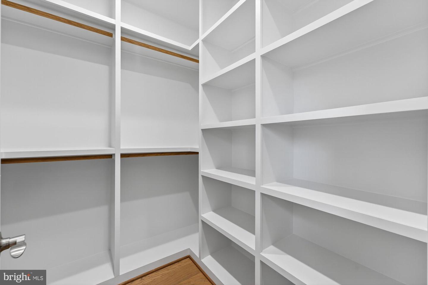 309 PARK ST NE, VIENNA, Virginia 22180, 6 Bedrooms Bedrooms, ,6 BathroomsBathrooms,Residential,For sale,309 PARK ST NE,VAFX2234706 MLS # VAFX2234706