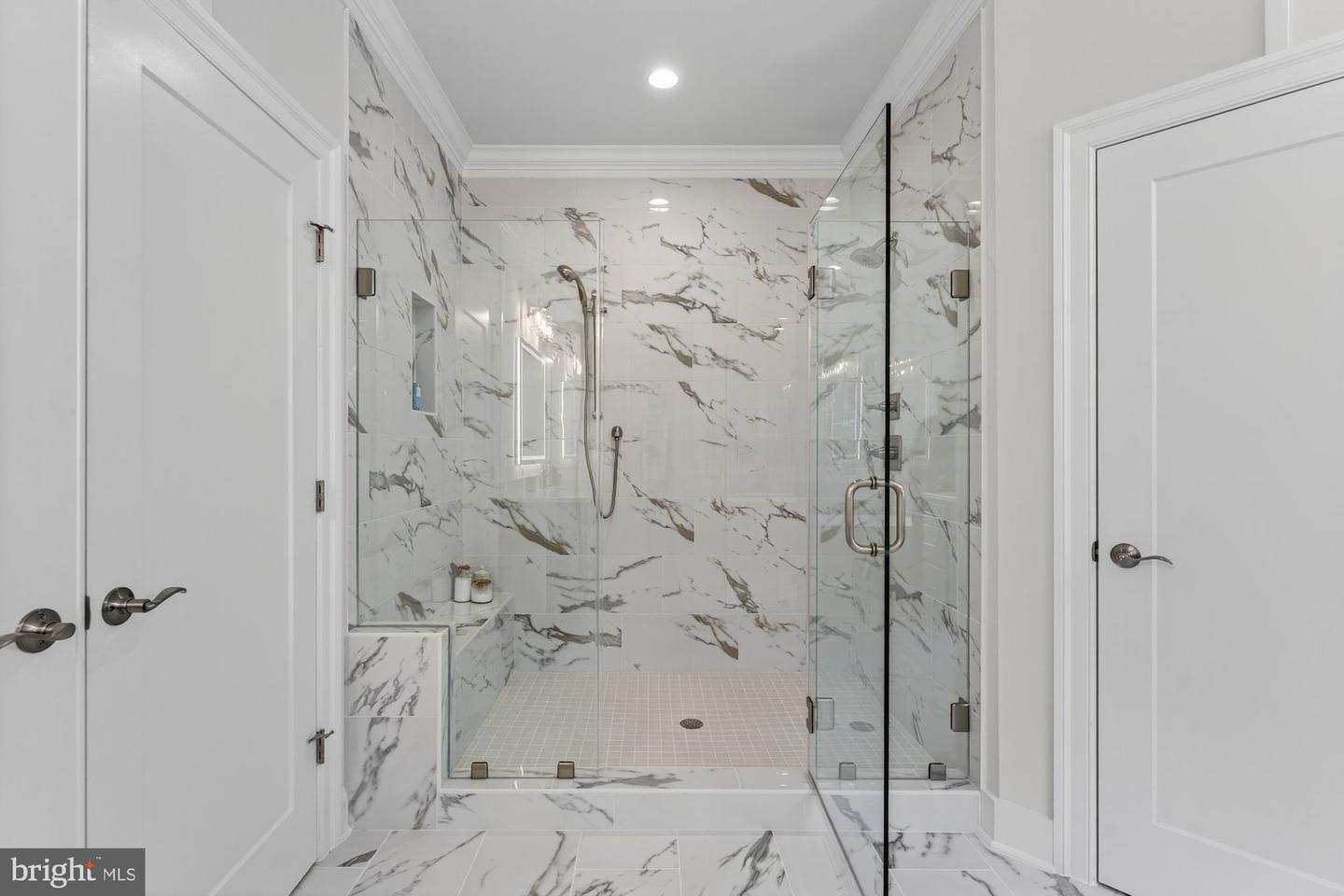 309 PARK ST NE, VIENNA, Virginia 22180, 6 Bedrooms Bedrooms, ,6 BathroomsBathrooms,Residential,For sale,309 PARK ST NE,VAFX2234706 MLS # VAFX2234706