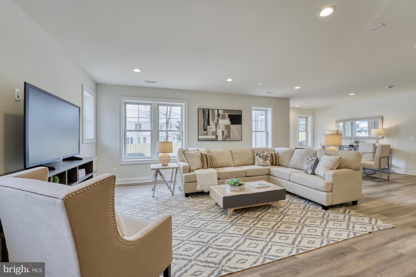 309 PARK ST NE, VIENNA, Virginia 22180, 6 Bedrooms Bedrooms, ,6 BathroomsBathrooms,Residential,For sale,309 PARK ST NE,VAFX2234706 MLS # VAFX2234706