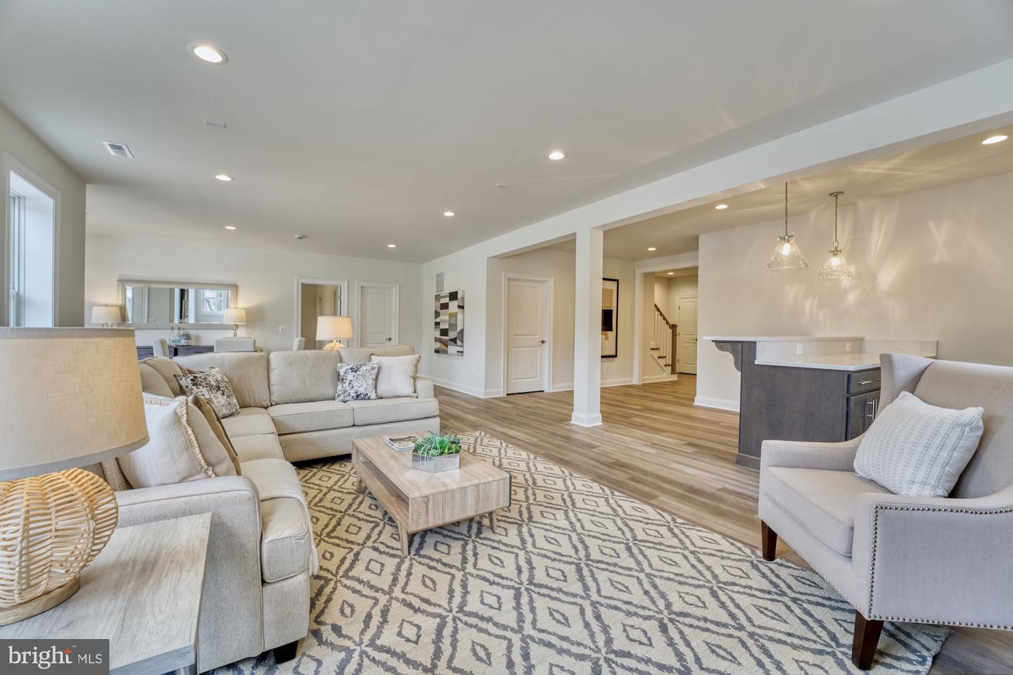 309 PARK ST NE, VIENNA, Virginia 22180, 6 Bedrooms Bedrooms, ,6 BathroomsBathrooms,Residential,For sale,309 PARK ST NE,VAFX2234706 MLS # VAFX2234706