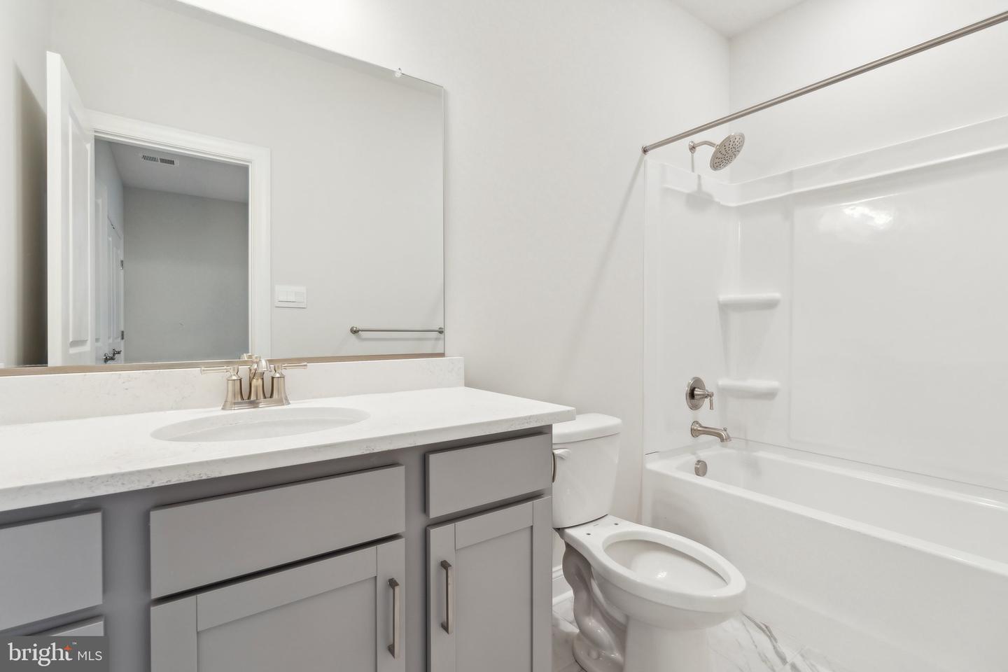 1220 TREVISO BAY, WILLIAMSBURG, Virginia 23188, 3 Bedrooms Bedrooms, ,3 BathroomsBathrooms,Residential,For sale,1220 TREVISO BAY,VAJC2000422 MLS # VAJC2000422