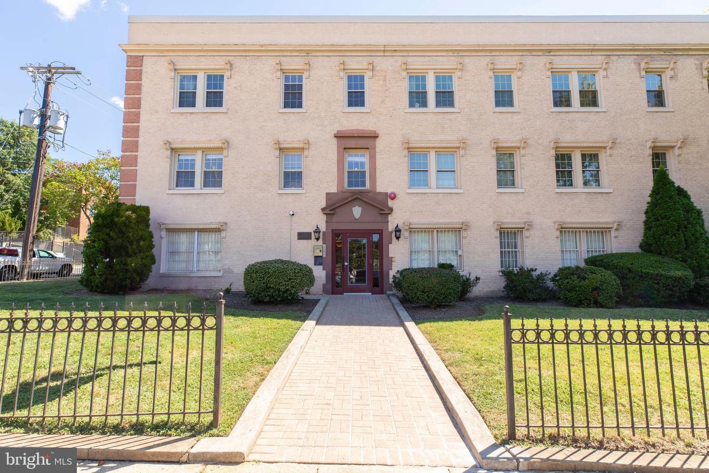 2625 3RD ST NE #203, WASHINGTON, District Of Columbia 20002, ,Residential,For sale,2625 3RD ST NE #203,DCDC2216020 MLS # DCDC2216020