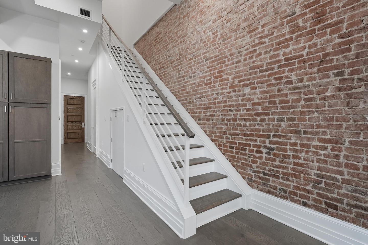 901 D ST NE #207, WASHINGTON, District Of Columbia 20002, 2 Bedrooms Bedrooms, ,2 BathroomsBathrooms,Residential,For sale,901 D ST NE #207,DCDC2223862 MLS # DCDC2223862