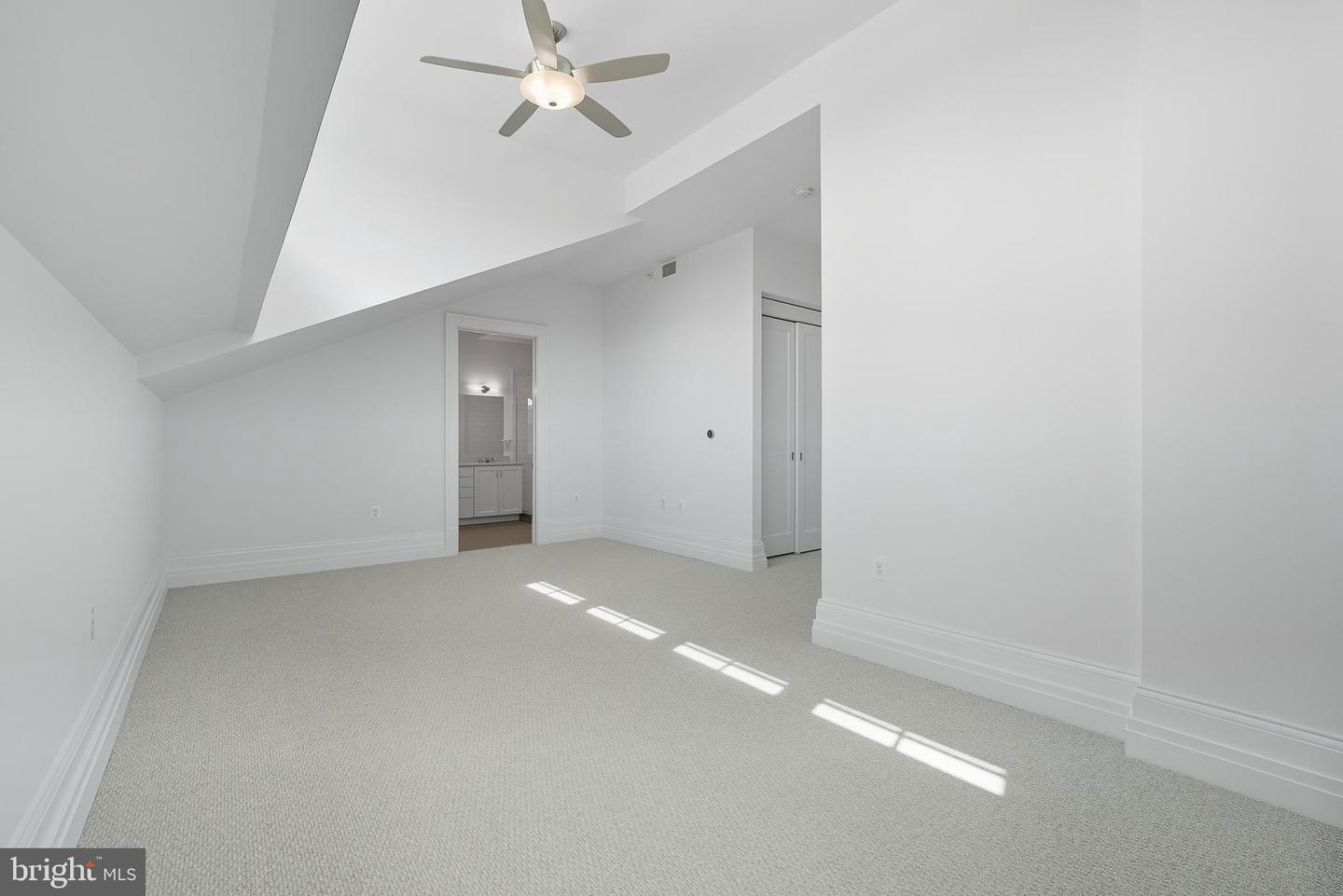 901 D ST NE #207, WASHINGTON, District Of Columbia 20002, 2 Bedrooms Bedrooms, ,2 BathroomsBathrooms,Residential,For sale,901 D ST NE #207,DCDC2223862 MLS # DCDC2223862