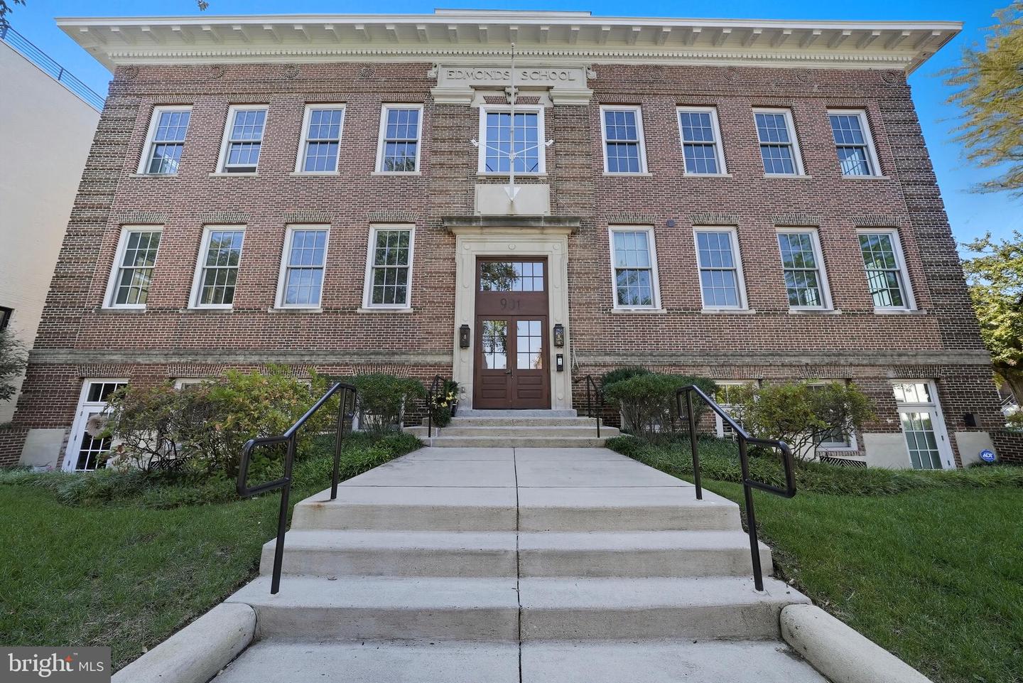 901 D ST NE #207, WASHINGTON, District Of Columbia 20002, 2 Bedrooms Bedrooms, ,2 BathroomsBathrooms,Residential,For sale,901 D ST NE #207,DCDC2223862 MLS # DCDC2223862