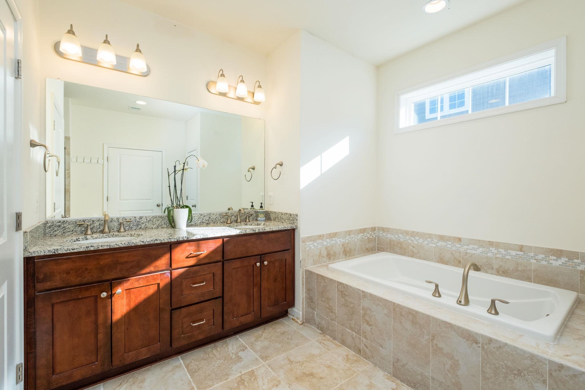 3144 PRESTON LAKE BLVD, ROCKINGHAM, Virginia 22801, 3 Bedrooms Bedrooms, ,3 BathroomsBathrooms,Residential,3144 PRESTON LAKE BLVD,672739 MLS # 672739