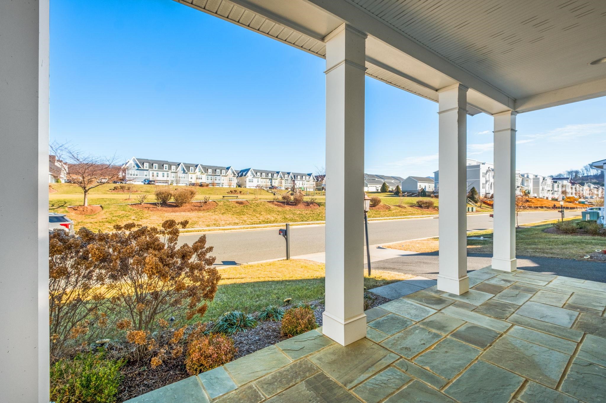 3144 PRESTON LAKE BLVD, ROCKINGHAM, Virginia 22801, 3 Bedrooms Bedrooms, ,3 BathroomsBathrooms,Residential,3144 PRESTON LAKE BLVD,672739 MLS # 672739