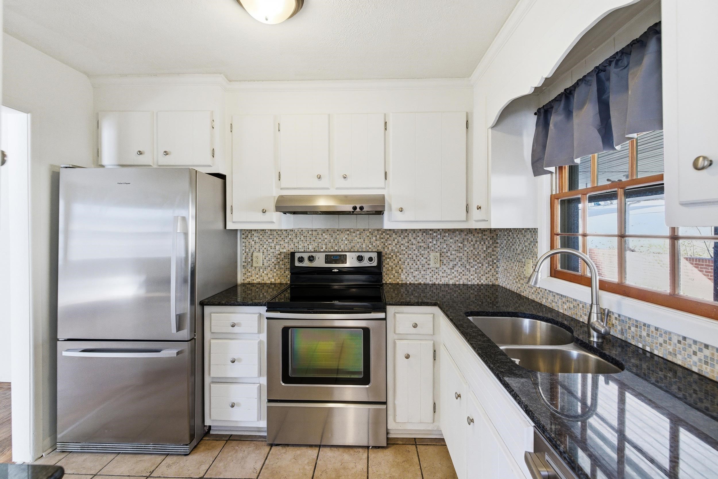 801 GRAYSON AVE, WAYNESBORO, Virginia 22980, 3 Bedrooms Bedrooms, ,2 BathroomsBathrooms,Residential,801 Grayson Ave, Waynesboro VA, 22980,801 GRAYSON AVE,672742 MLS # 672742