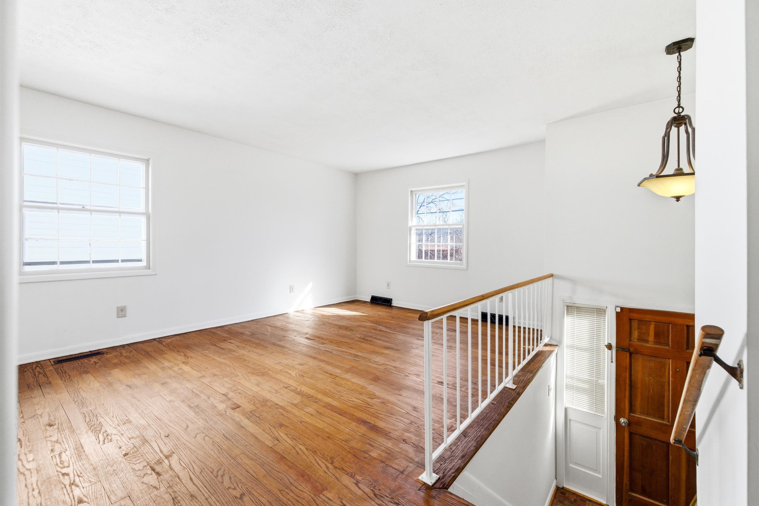 801 GRAYSON AVE, WAYNESBORO, Virginia 22980, 3 Bedrooms Bedrooms, ,2 BathroomsBathrooms,Residential,801 Grayson Ave, Waynesboro VA, 22980,801 GRAYSON AVE,672742 MLS # 672742