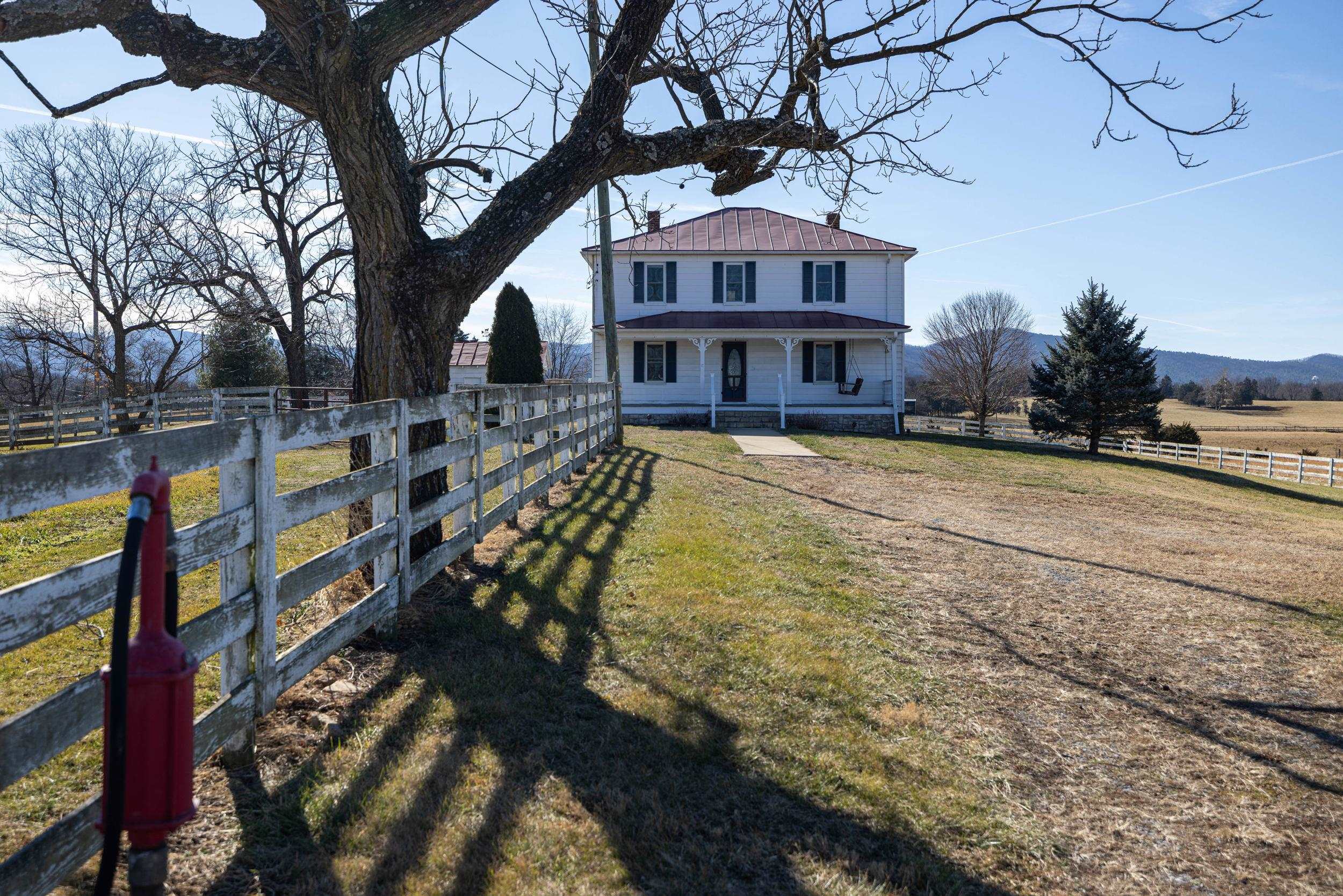 467 VISTA VIEW RD, STANLEY, Virginia 22851, 4 Bedrooms Bedrooms, ,3 BathroomsBathrooms,Residential,467 VISTA VIEW RD,672754 MLS # 672754