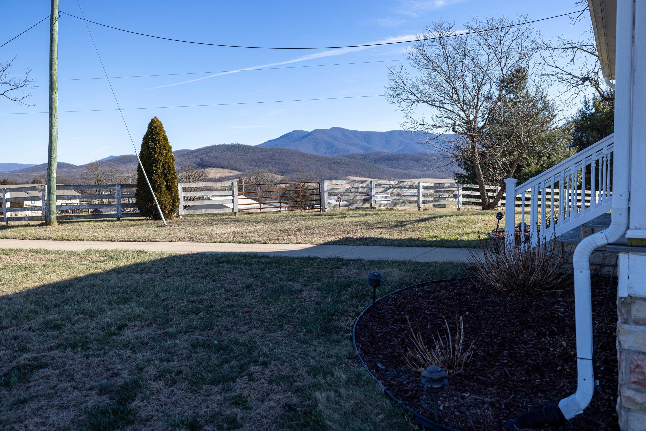 467 VISTA VIEW RD, STANLEY, Virginia 22851, 4 Bedrooms Bedrooms, ,3 BathroomsBathrooms,Residential,467 VISTA VIEW RD,672754 MLS # 672754