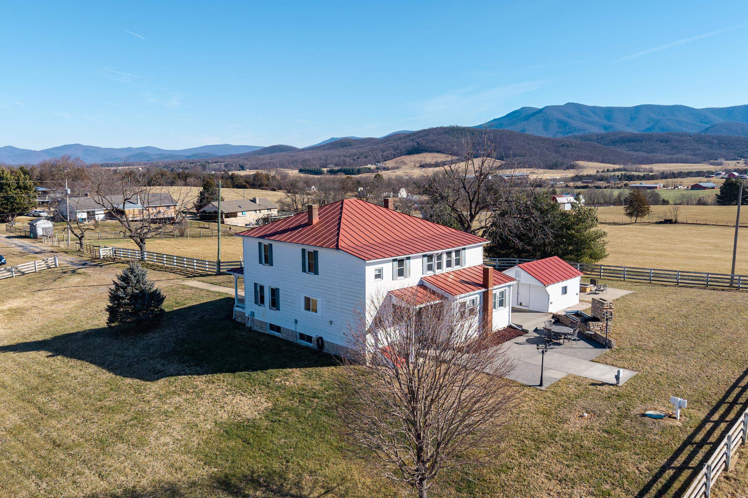 467 VISTA VIEW RD, STANLEY, Virginia 22851, 4 Bedrooms Bedrooms, ,3 BathroomsBathrooms,Residential,467 VISTA VIEW RD,672754 MLS # 672754