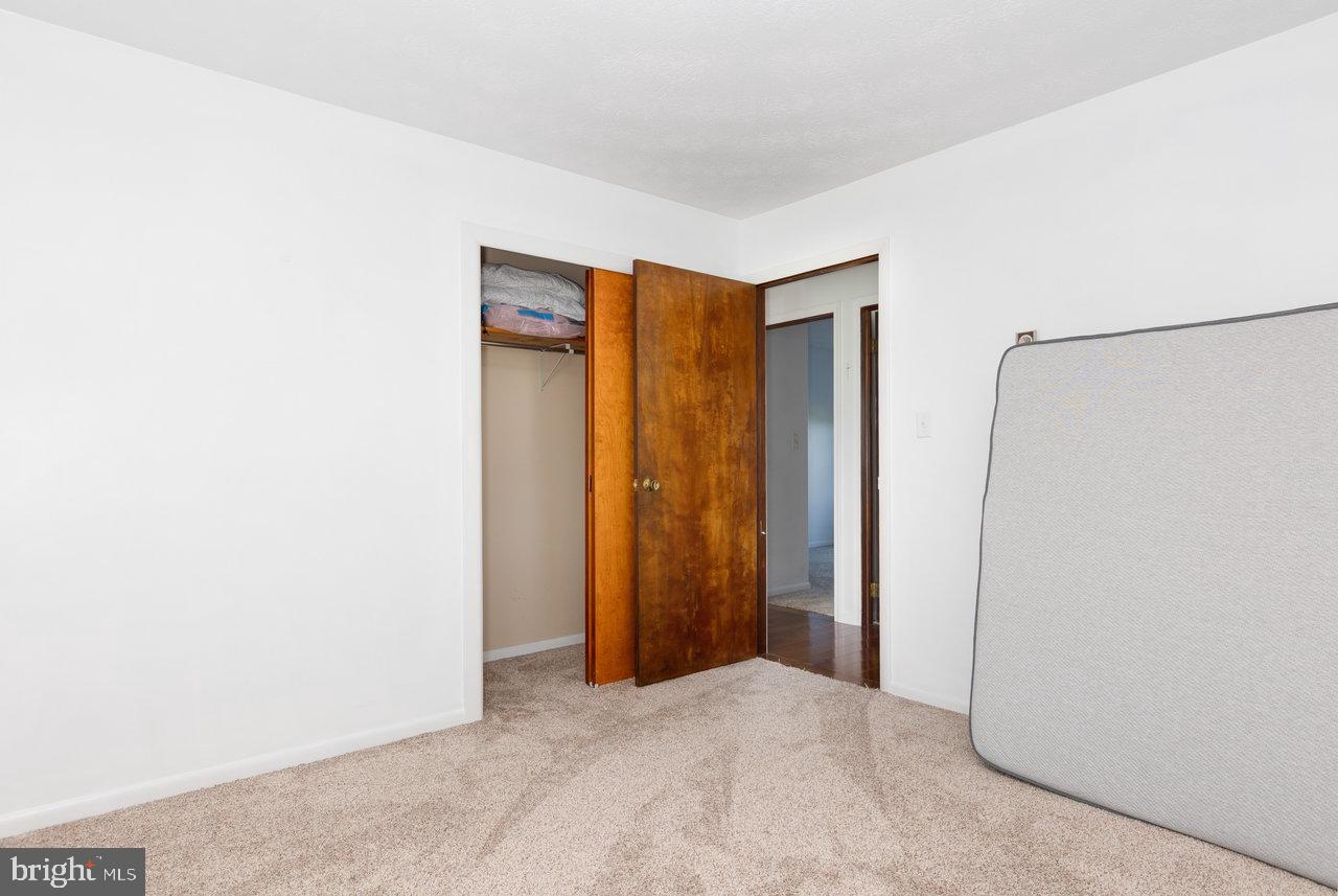 1 ROWE DR, LURAY, Virginia 22835, 3 Bedrooms Bedrooms, 10 Rooms Rooms,2 BathroomsBathrooms,Residential,For sale,1 ROWE DR,VAPA2005432 MLS # VAPA2005432