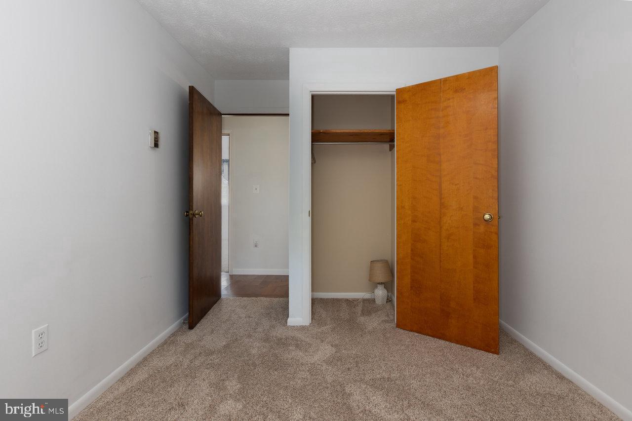 1 ROWE DR, LURAY, Virginia 22835, 3 Bedrooms Bedrooms, 10 Rooms Rooms,2 BathroomsBathrooms,Residential,For sale,1 ROWE DR,VAPA2005432 MLS # VAPA2005432