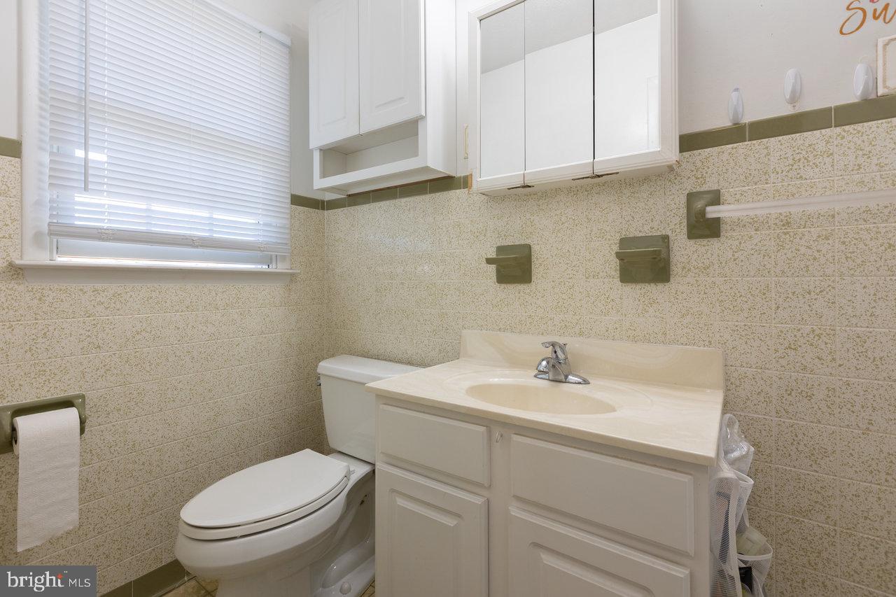 1 ROWE DR, LURAY, Virginia 22835, 3 Bedrooms Bedrooms, 10 Rooms Rooms,2 BathroomsBathrooms,Residential,For sale,1 ROWE DR,VAPA2005432 MLS # VAPA2005432