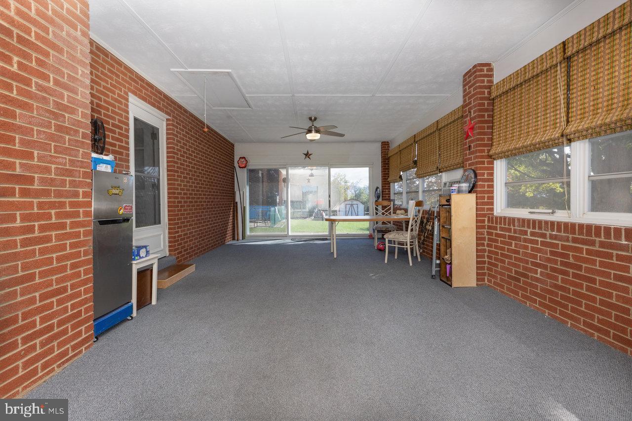 1 ROWE DR, LURAY, Virginia 22835, 3 Bedrooms Bedrooms, 10 Rooms Rooms,2 BathroomsBathrooms,Residential,For sale,1 ROWE DR,VAPA2005432 MLS # VAPA2005432