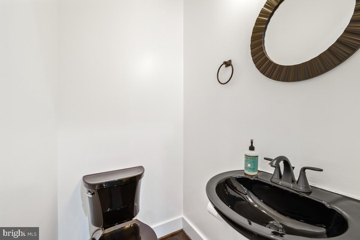 2015 FLAGLER PL NW #2, WASHINGTON, District Of Columbia 20001, 2 Bedrooms Bedrooms, ,2 BathroomsBathrooms,Residential,For sale,2015 FLAGLER PL NW #2,DCDC2226772 MLS # DCDC2226772