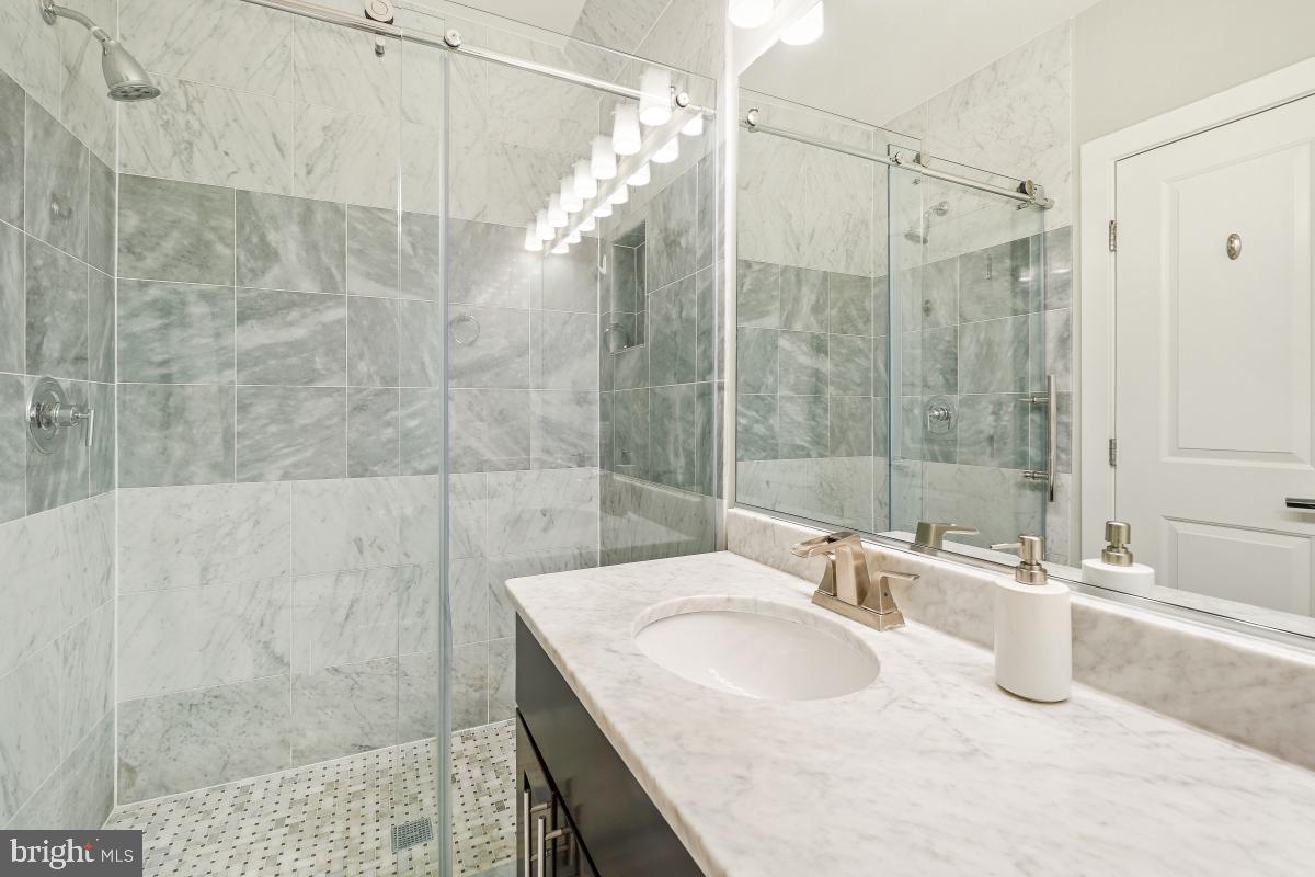 2015 FLAGLER PL NW #2, WASHINGTON, District Of Columbia 20001, 2 Bedrooms Bedrooms, ,2 BathroomsBathrooms,Residential,For sale,2015 FLAGLER PL NW #2,DCDC2226772 MLS # DCDC2226772