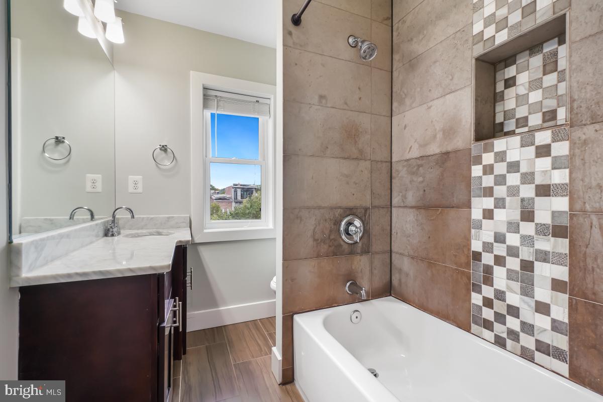 2015 FLAGLER PL NW #2, WASHINGTON, District Of Columbia 20001, 2 Bedrooms Bedrooms, ,2 BathroomsBathrooms,Residential,For sale,2015 FLAGLER PL NW #2,DCDC2226772 MLS # DCDC2226772