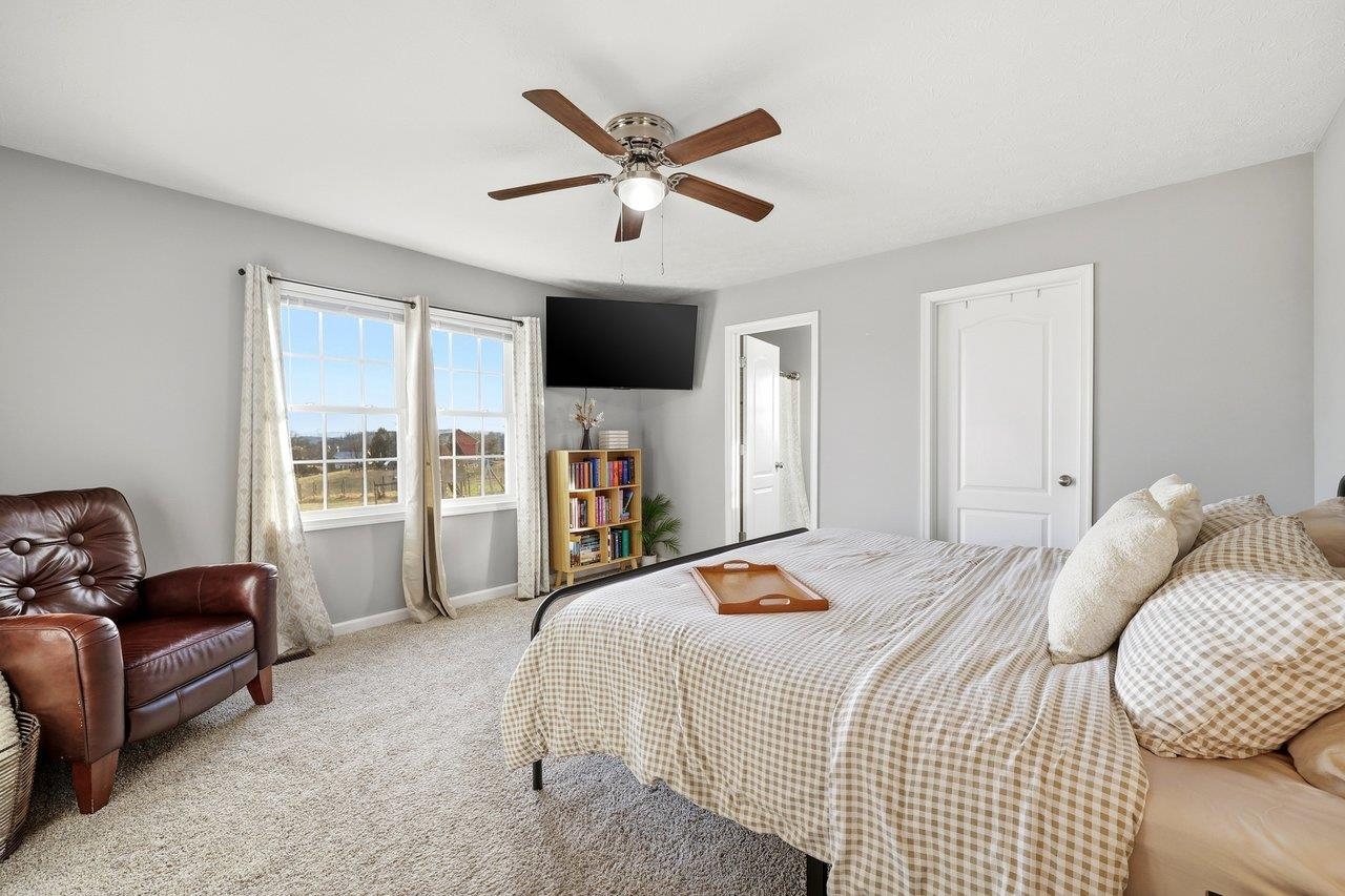 311 SWISHER RD, STAUNTON, Virginia 24401, 3 Bedrooms Bedrooms, ,2 BathroomsBathrooms,Residential,311 SWISHER RD,672756 MLS # 672756