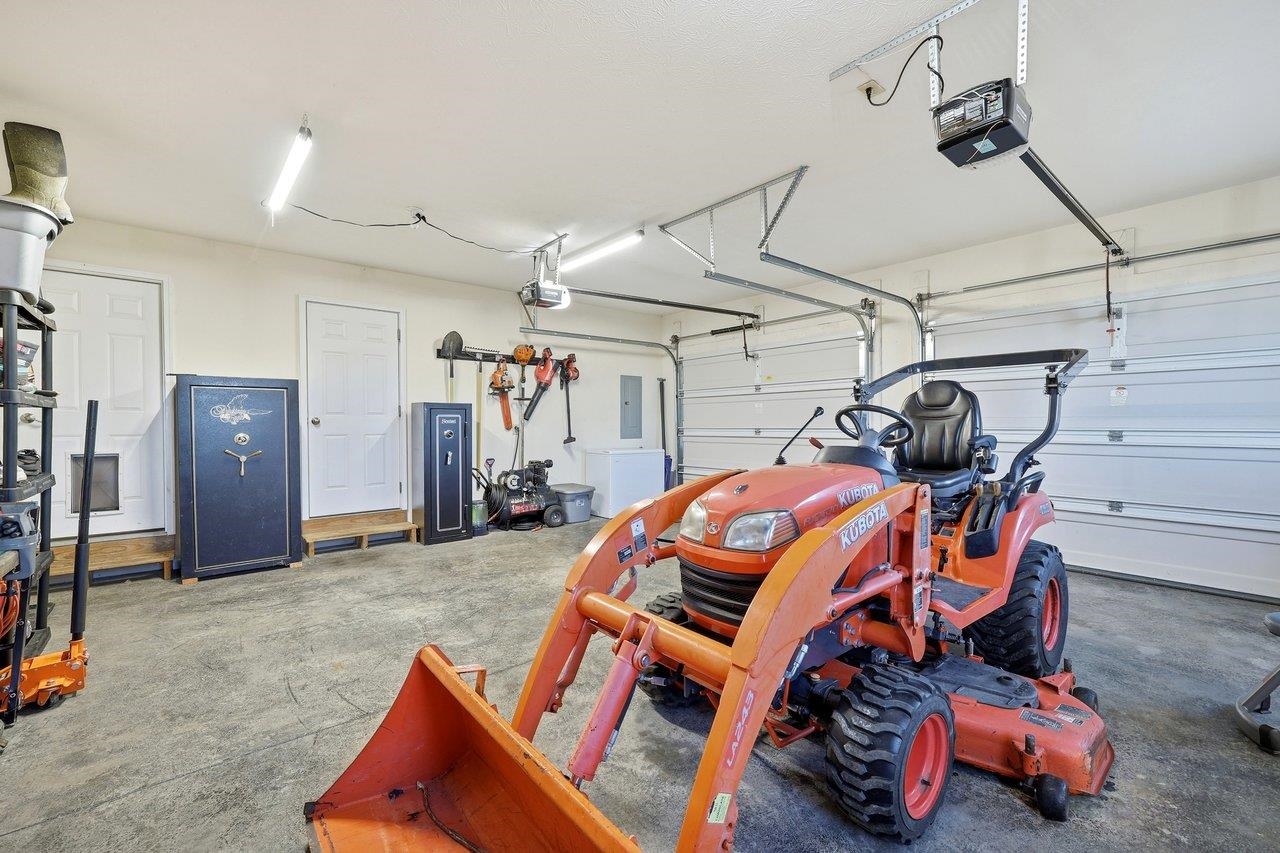 311 SWISHER RD, STAUNTON, Virginia 24401, 3 Bedrooms Bedrooms, ,2 BathroomsBathrooms,Residential,311 SWISHER RD,672756 MLS # 672756