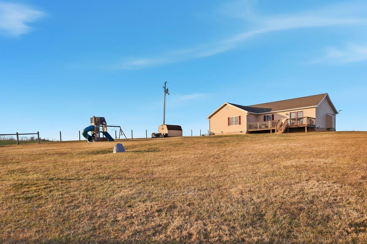 311 SWISHER RD, STAUNTON, Virginia 24401, 3 Bedrooms Bedrooms, ,2 BathroomsBathrooms,Residential,311 SWISHER RD,672756 MLS # 672756