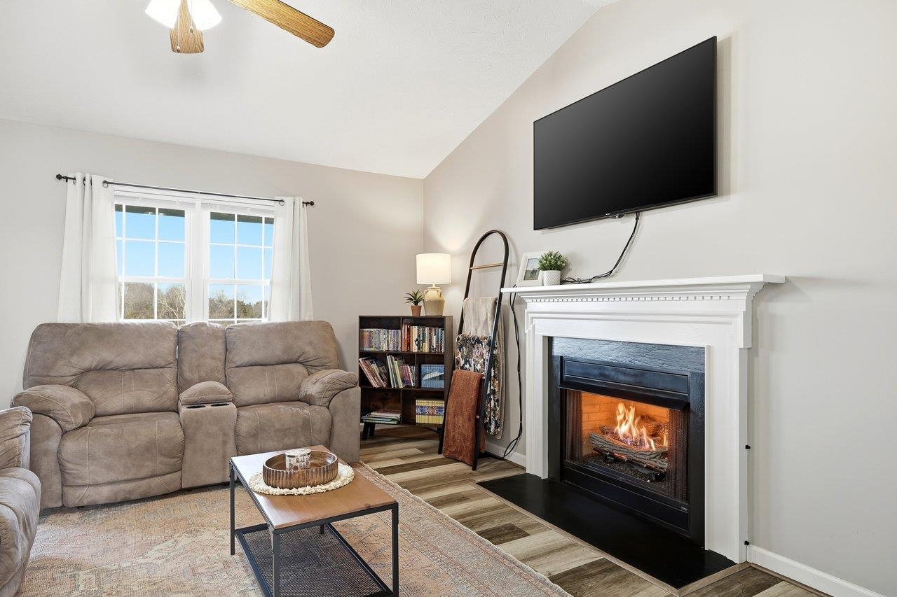 311 SWISHER RD, STAUNTON, Virginia 24401, 3 Bedrooms Bedrooms, ,2 BathroomsBathrooms,Residential,311 SWISHER RD,672756 MLS # 672756